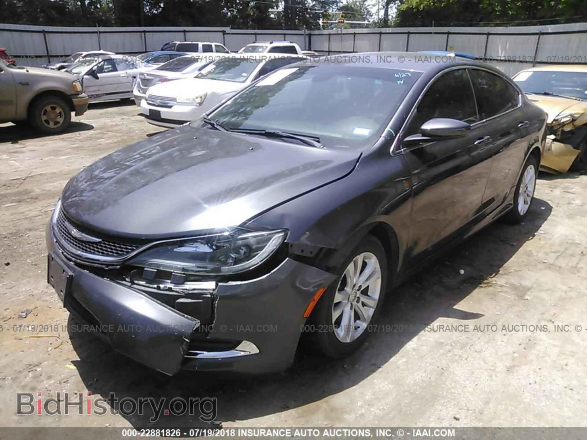 2015 Chrysler 200 - VIN: 1C3CCCAB7FN592082 - Фото 2
