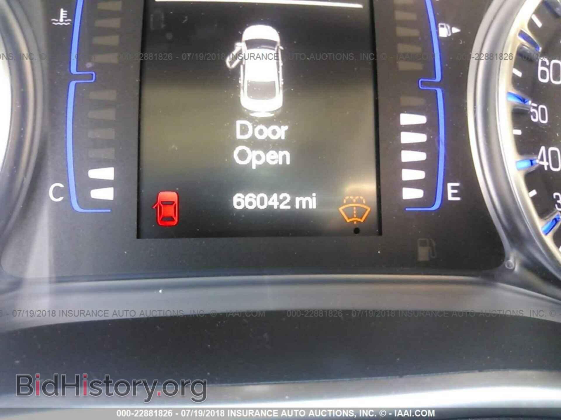 2015 Chrysler 200 - VIN: 1C3CCCAB7FN592082 - Фото 7