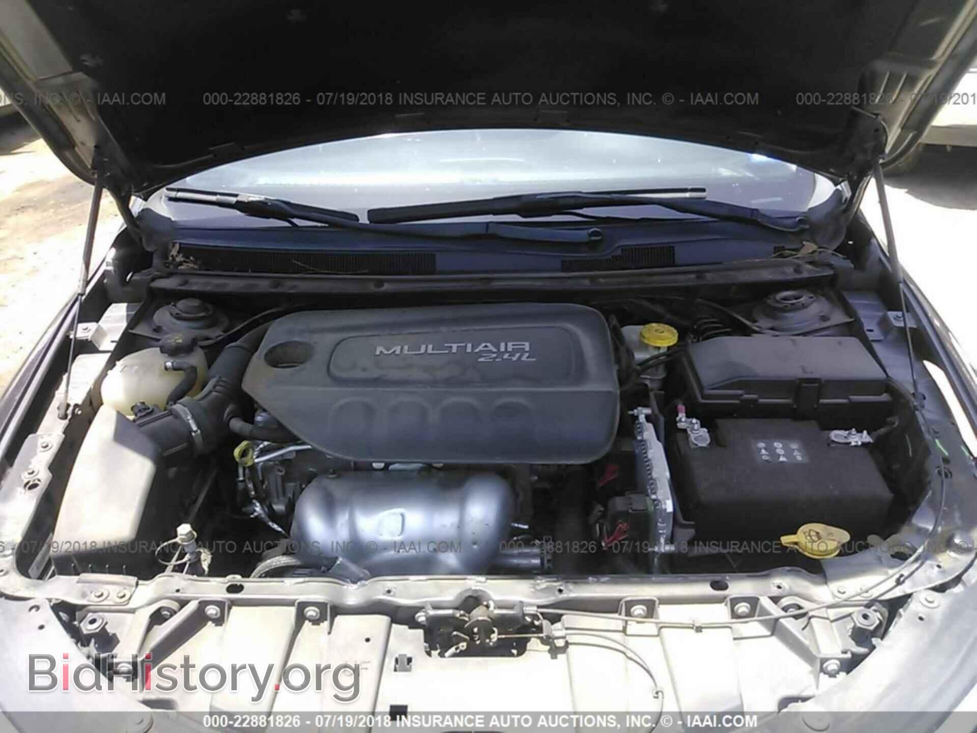 2015 Chrysler 200 - VIN: 1C3CCCAB7FN592082 - Фото 10