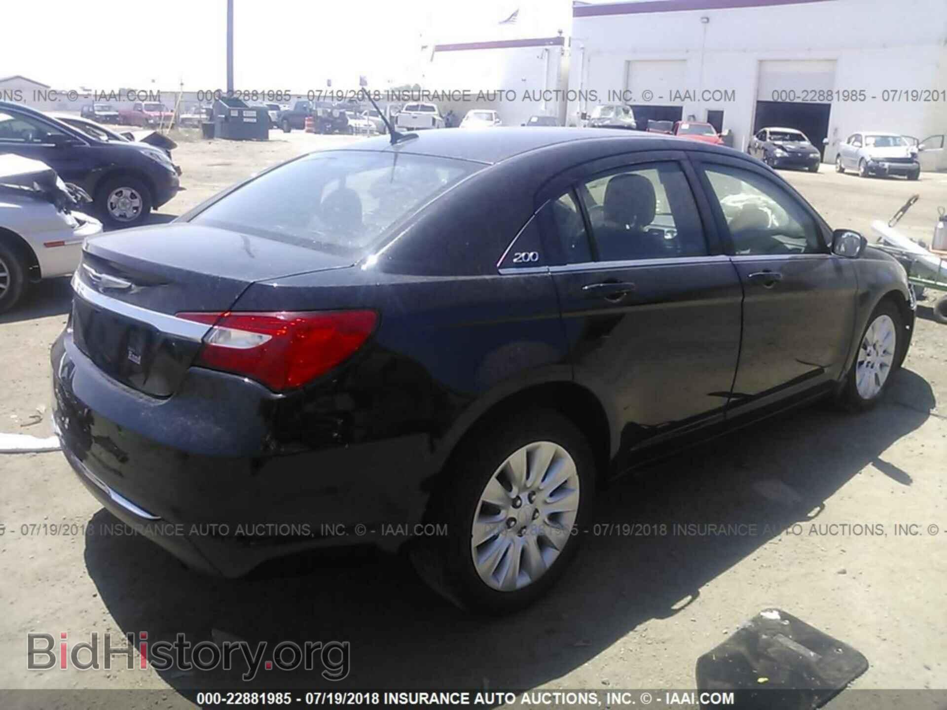 2013 Chrysler 200 - VIN: 1C3CCBAB4DN647160 - Фото 4
