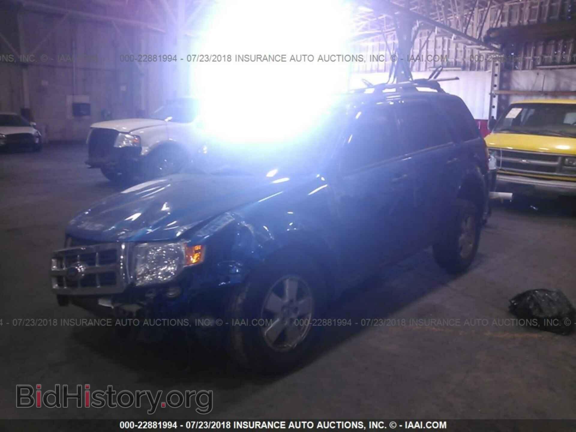 2012 Ford Escape - VIN: 1FMCU0D76CKA21061 - Фото 2
