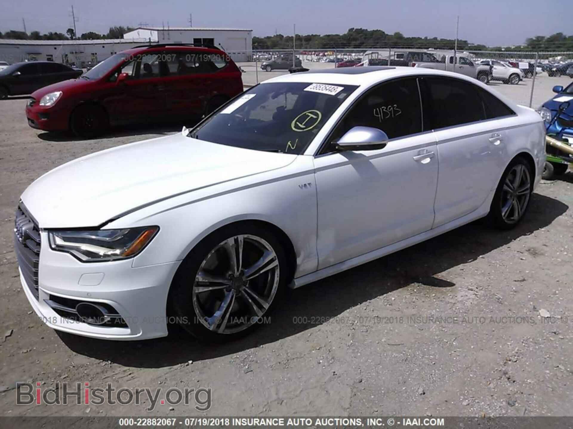 2014 Audi S6 - VIN: WAUF2AFC1EN027453 - Фото 2