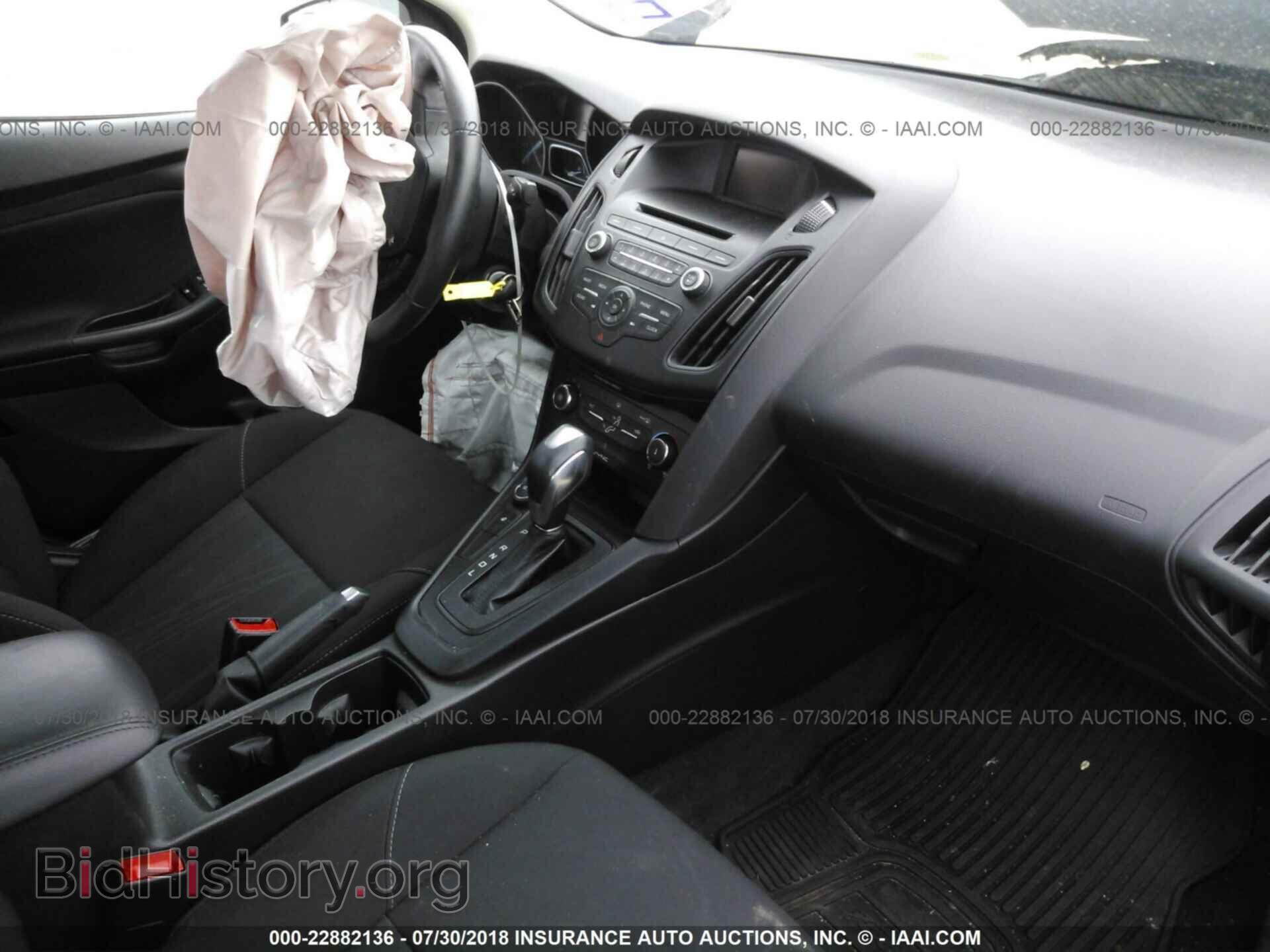 2016 Ford Focus - VIN: 1FADP3F28GL289697 - Фото 5