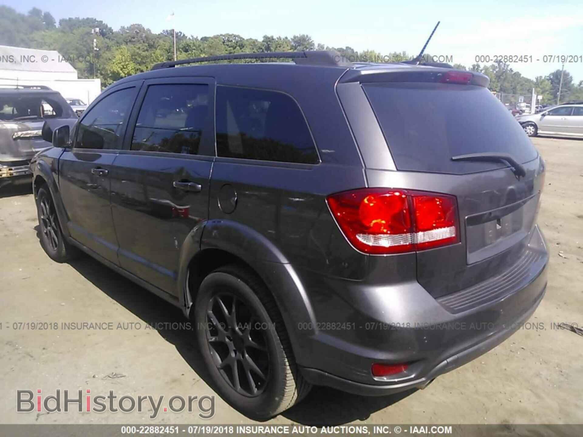 2015 Dodge Journey - VIN: 3C4PDCBGXFT630103 - Фото 3