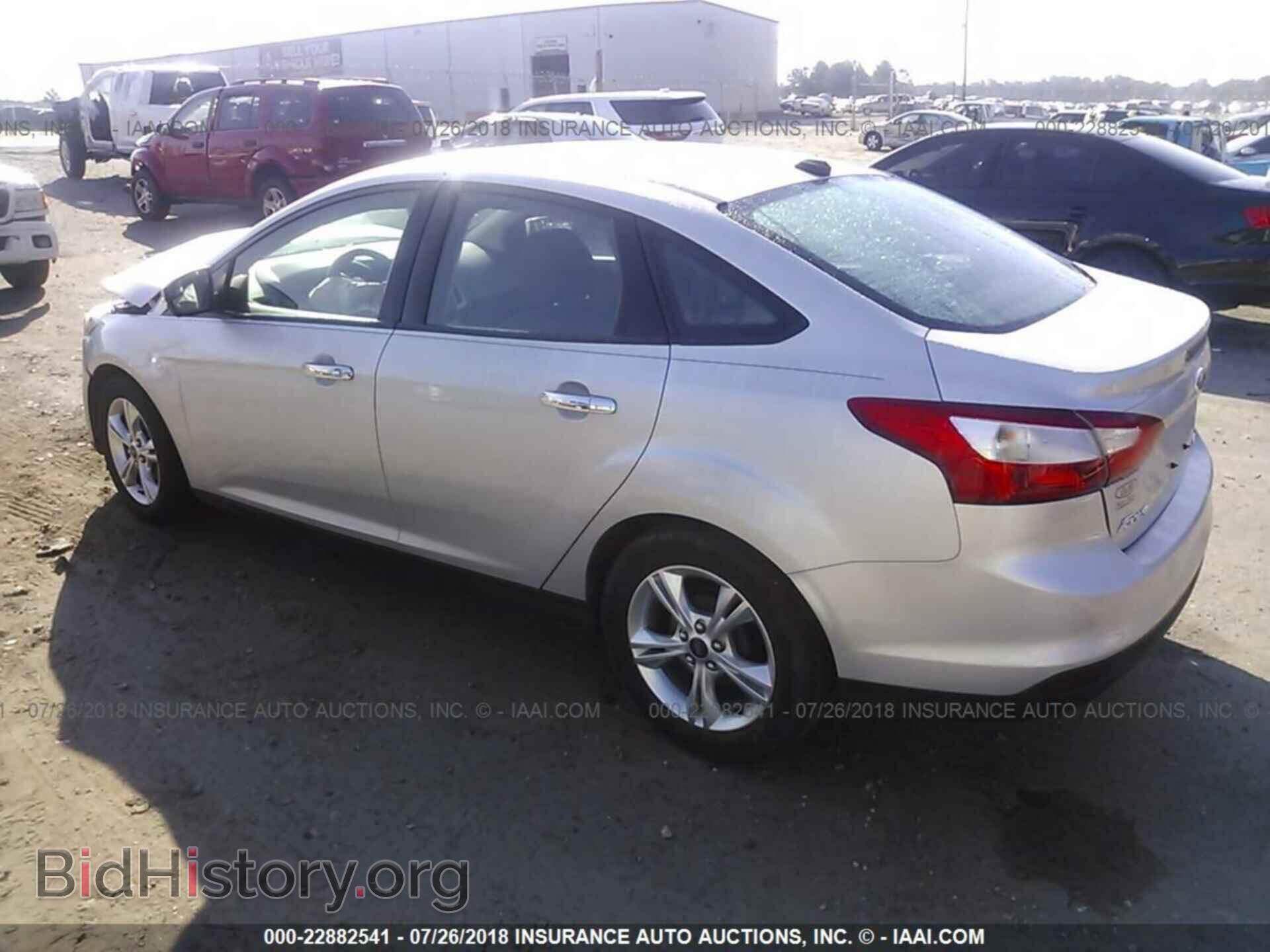 2014 Ford Focus - VIN: 1FADP3F24EL203797 - Фото 3