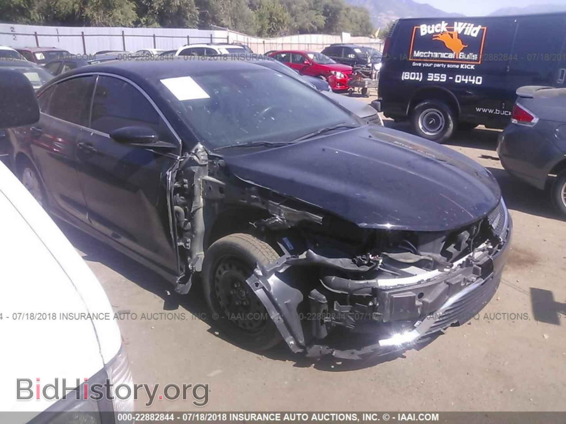 Photo 1C3CCCAB3FN672236 - Chrysler 200 2015
