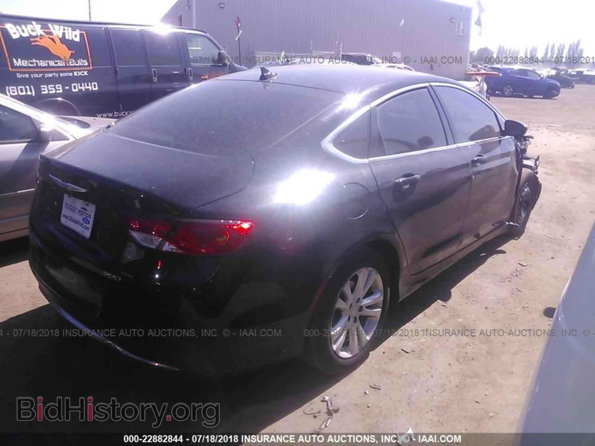 2015 Chrysler 200 - VIN: 1C3CCCAB3FN672236 - Фото 4