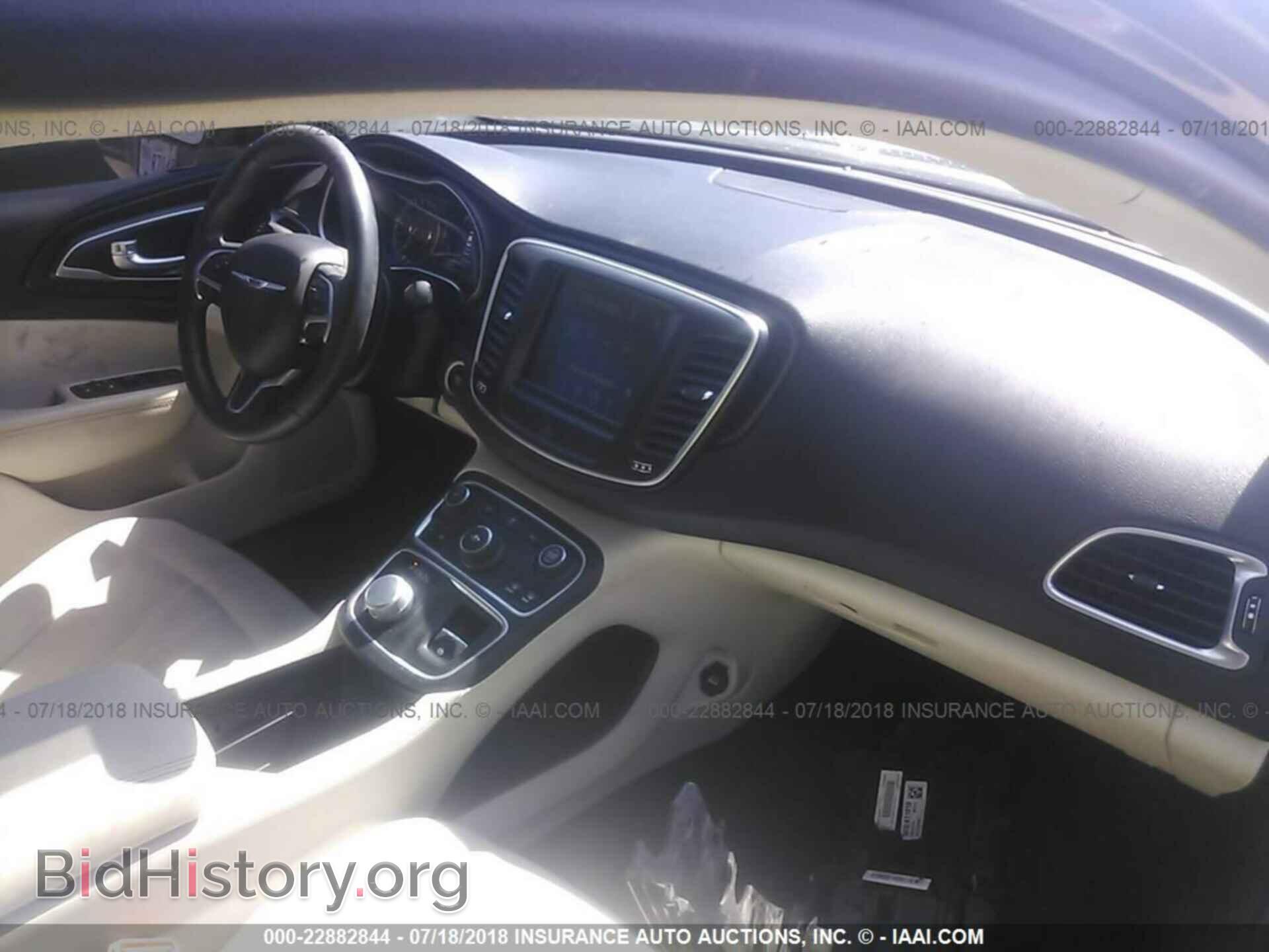 2015 Chrysler 200 - VIN: 1C3CCCAB3FN672236 - Фото 5