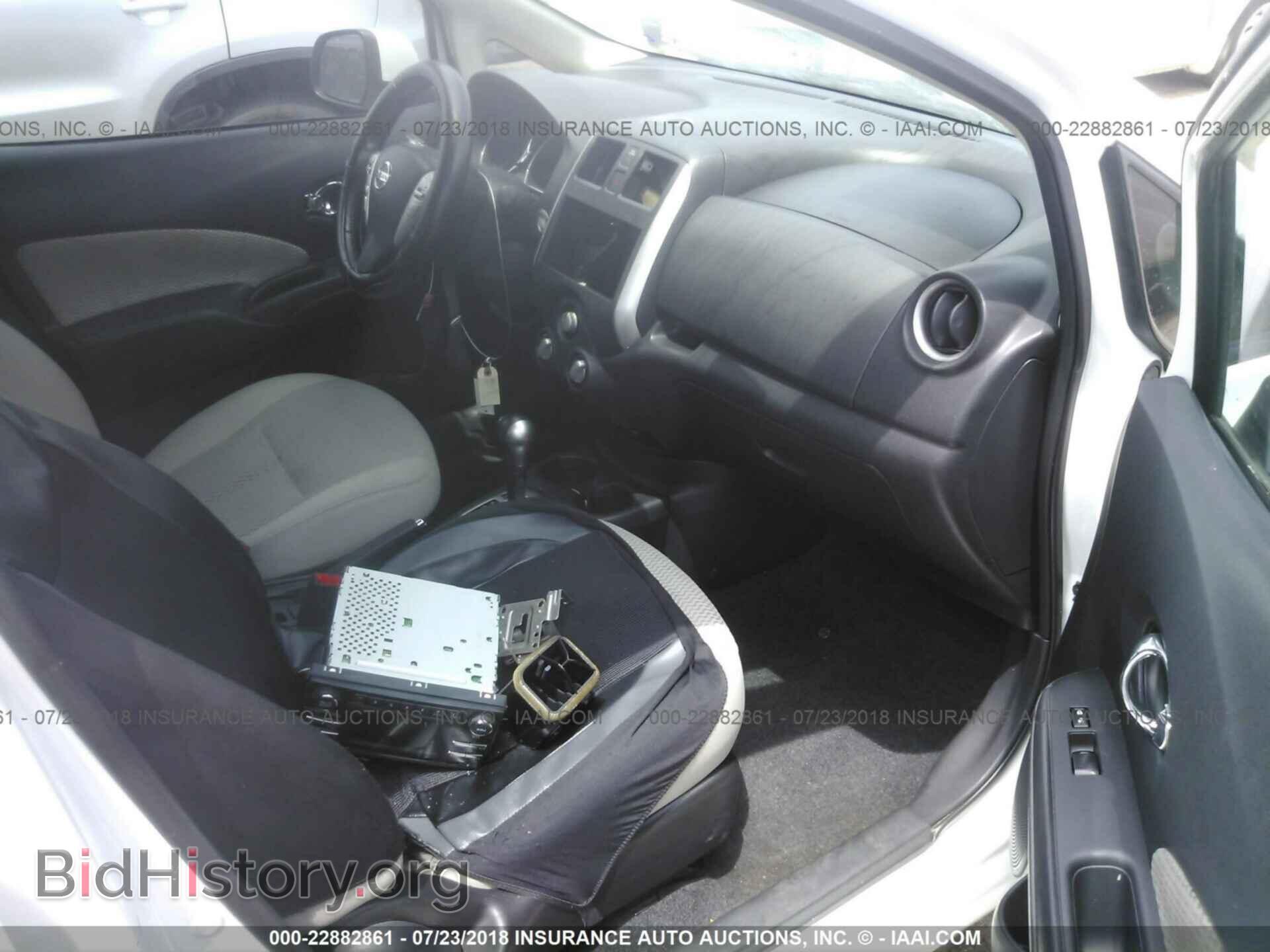 2014 Nissan Versa note - VIN: 3N1CE2CPXEL386572 - Photo 5