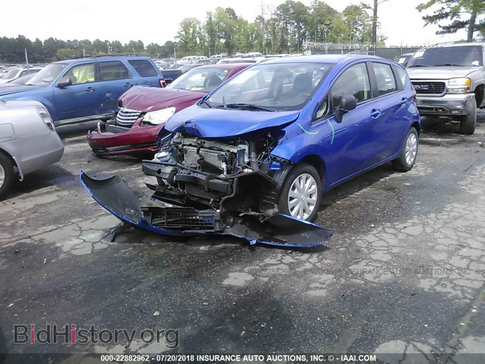 2015 Nissan Versa note - VIN: 3N1CE2CP6FL417740 - Photo 2