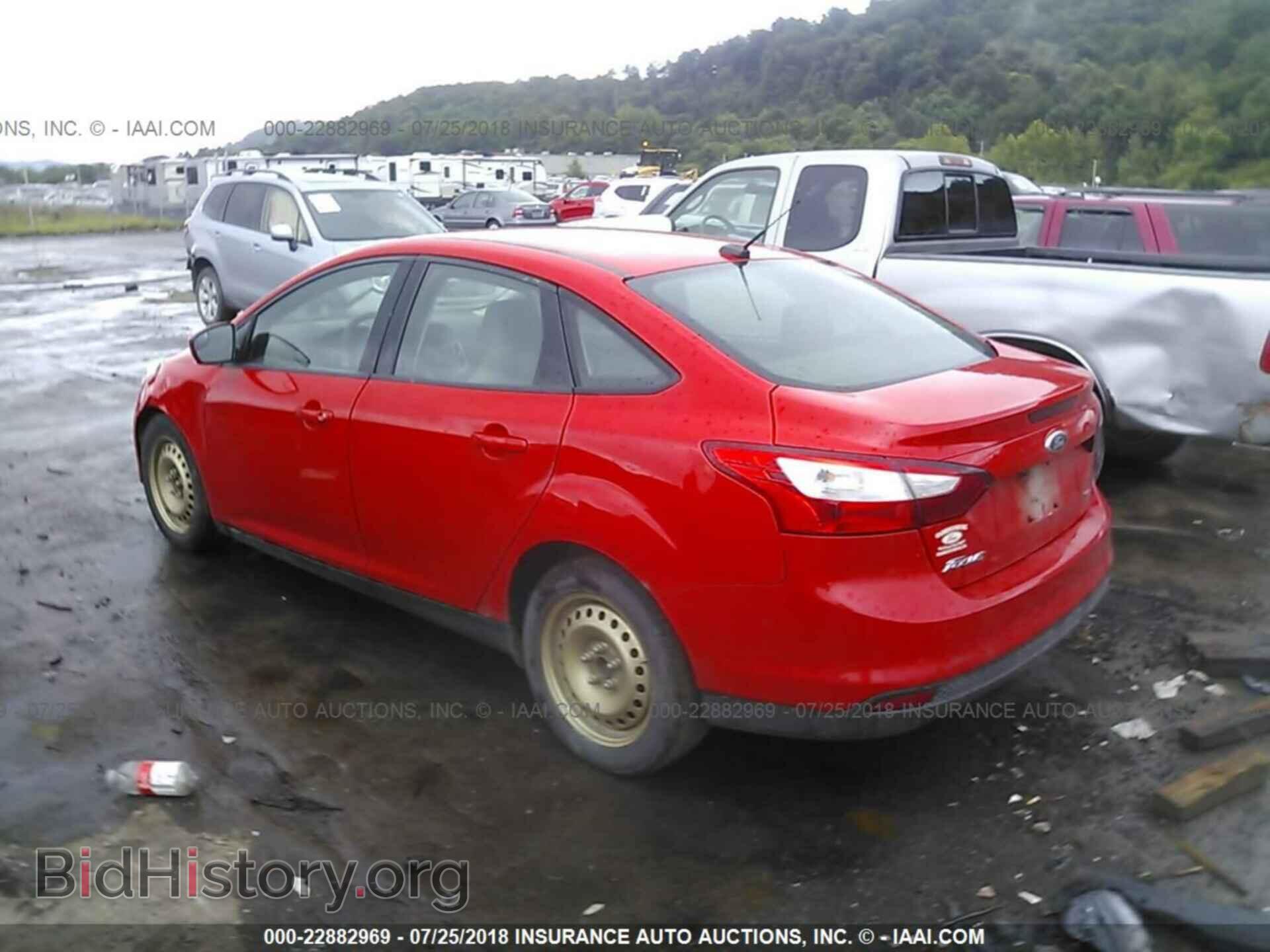 2012 Ford Focus - VIN: 1FAHP3F24CL125214 - Фото 3