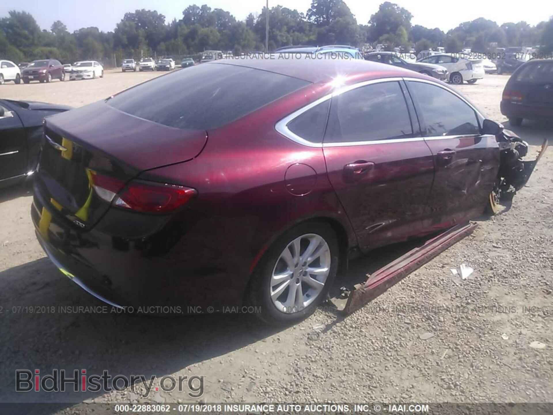 2015 Chrysler 200 - VIN: 1C3CCCAB6FN667760 - Photo 4
