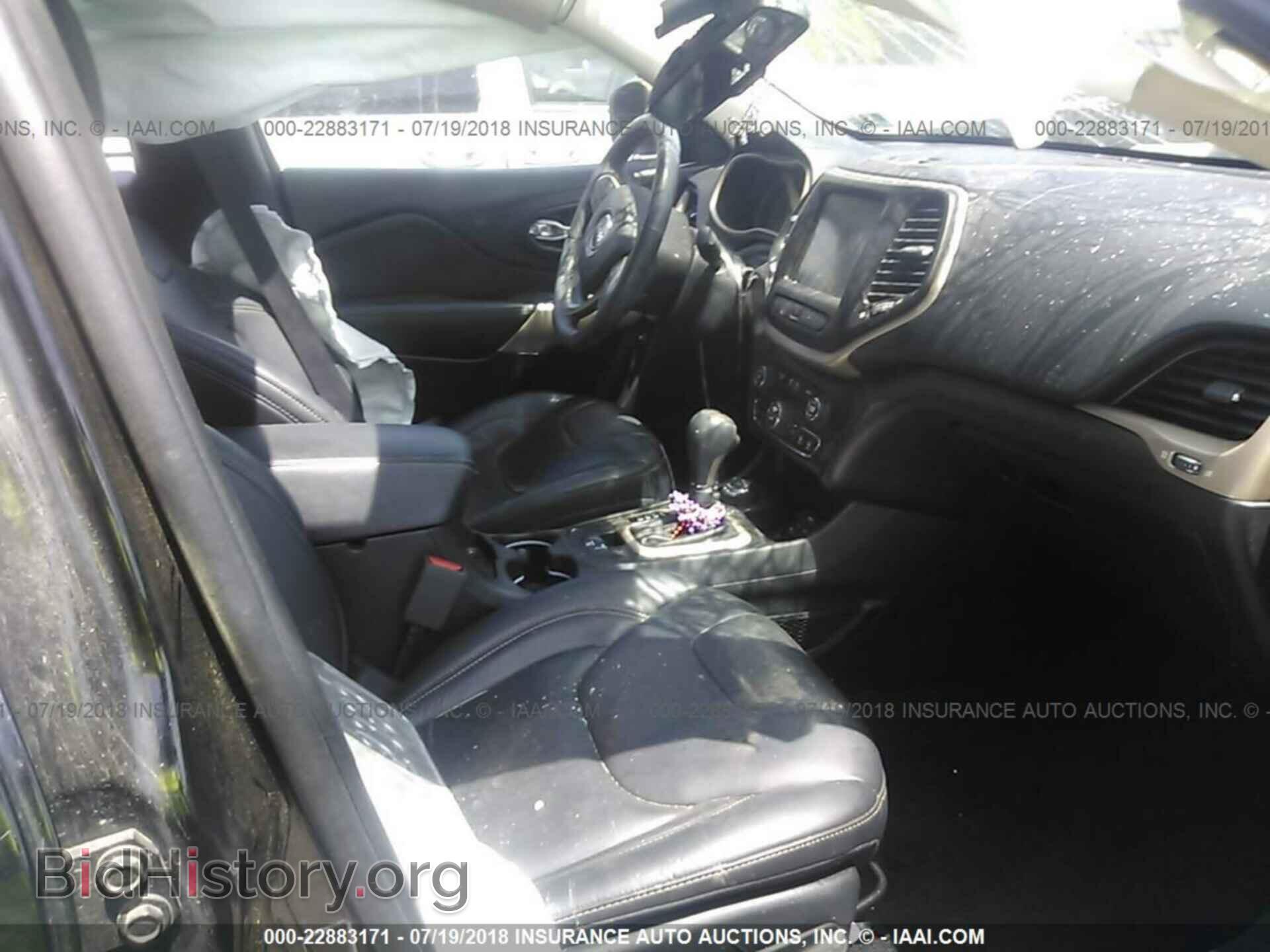 2017 Jeep Cherokee - VIN: 1C4PJMDS8HW657670 - Фото 5