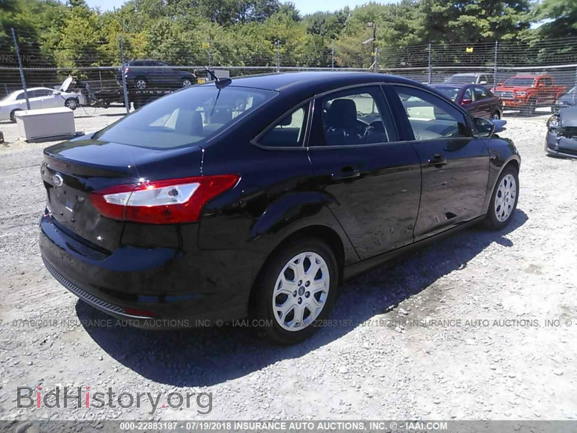 2012 Ford Focus - VIN: 1FAHP3F20CL217758 - Фото 4