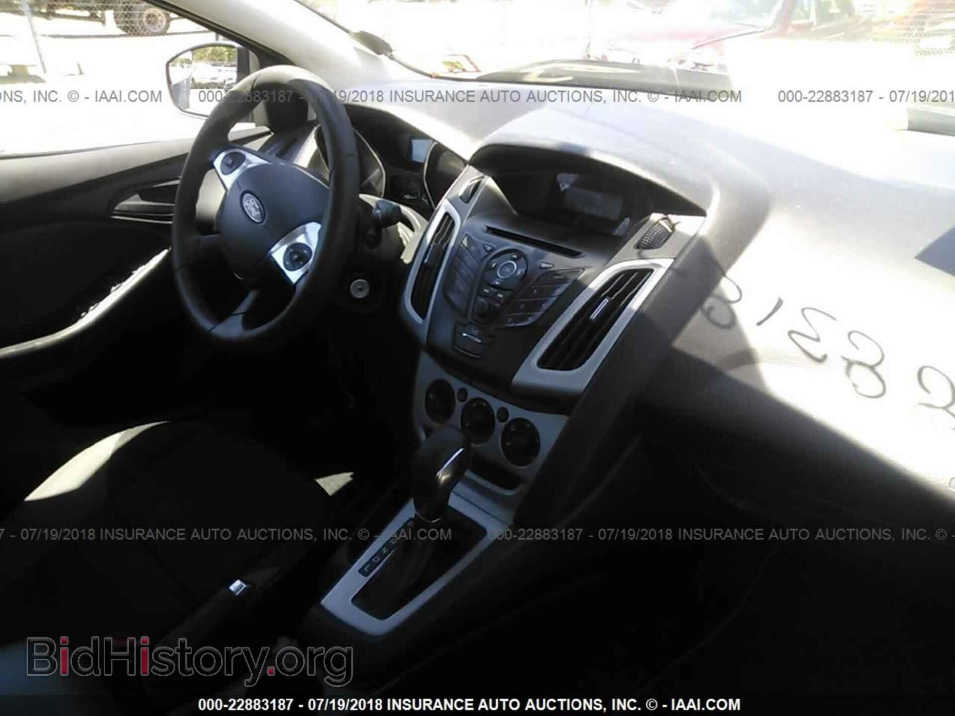 2012 Ford Focus - VIN: 1FAHP3F20CL217758 - Фото 5