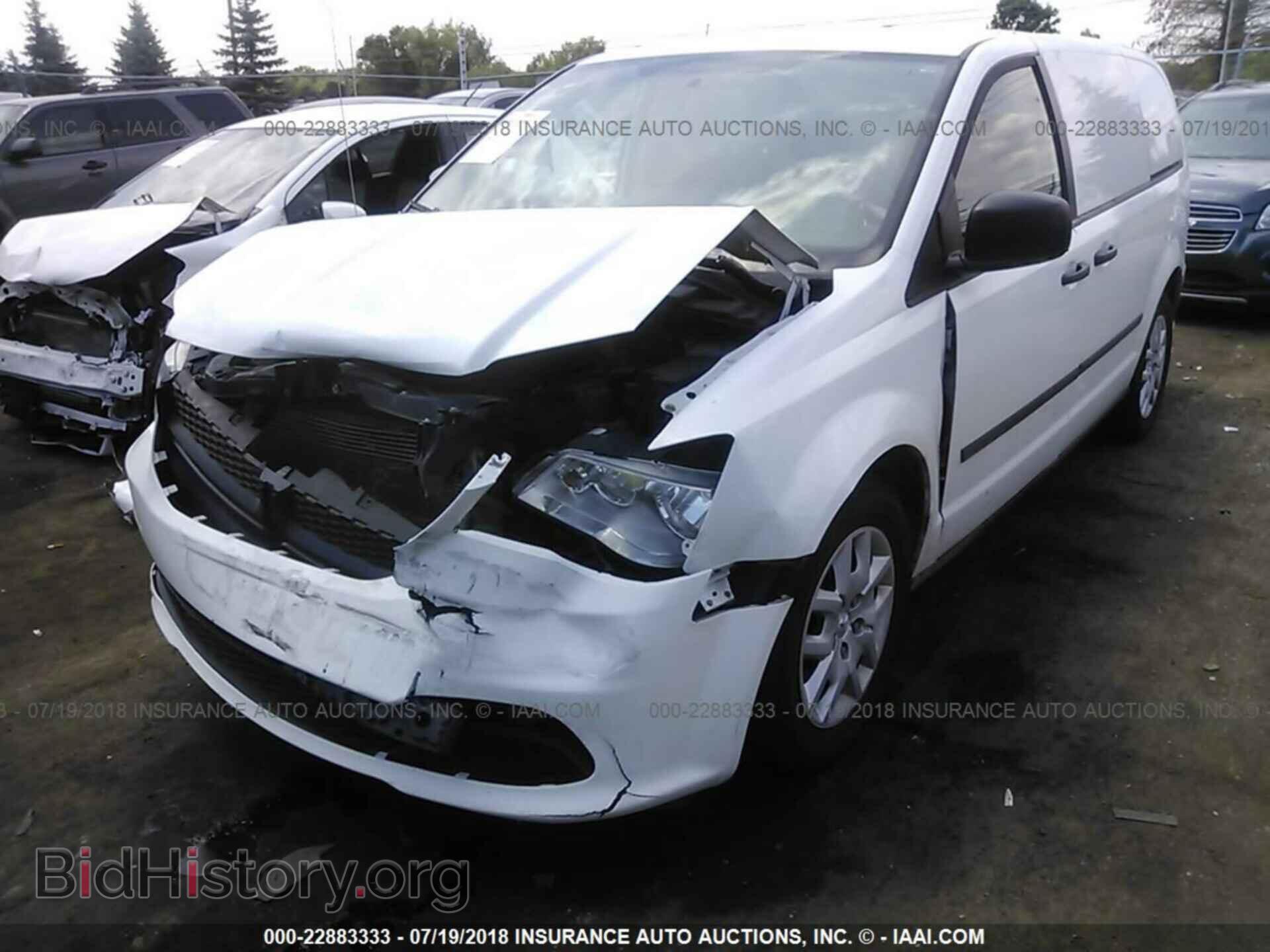 2014 Ram Tradesman - VIN: 2C4RRGAG1ER235747 - Фото 2