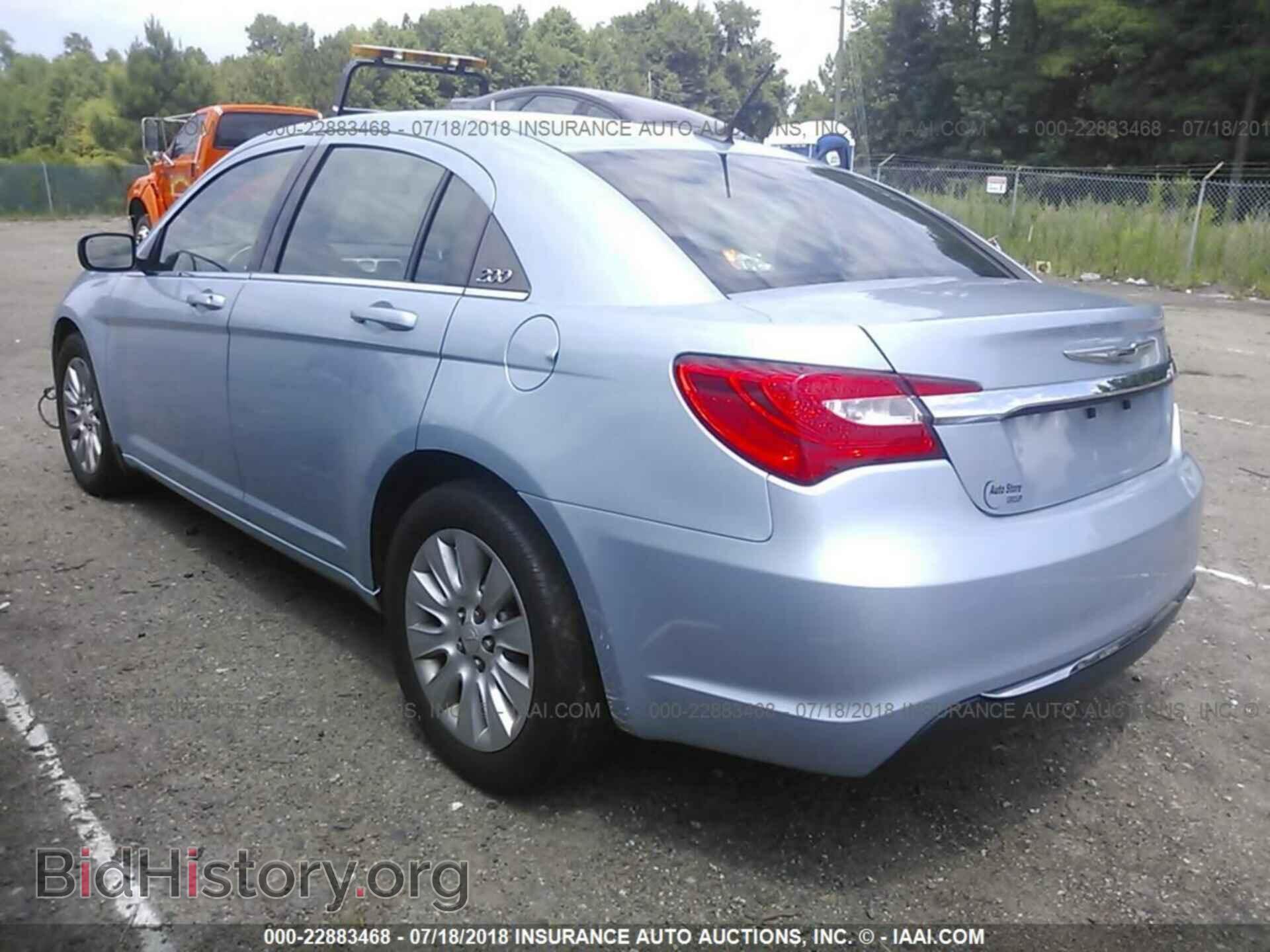 2014 Chrysler 200 - VIN: 1C3CCBAB2EN123524 - Фото 3