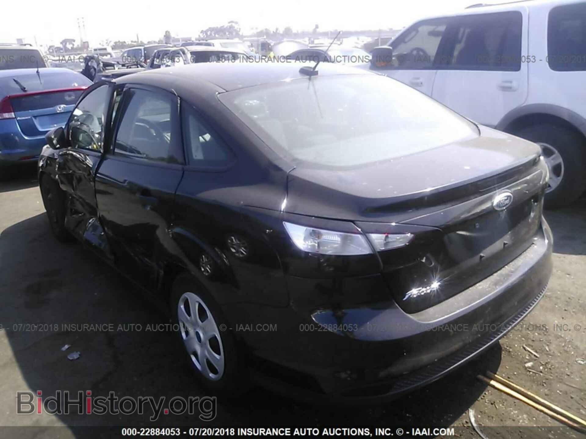 2014 Ford Focus - VIN: 1FADP3E2XEL224655 - Фото 3