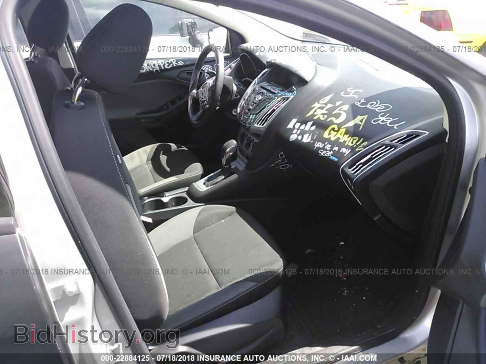 2012 Ford Focus - VIN: 1FAHP3F22CL131481 - Photo 5