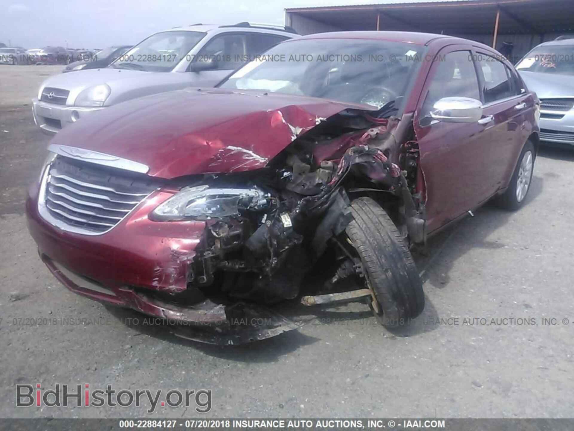 2014 Chrysler 200 - VIN: 1C3CCBAB0EN167974 - Фото 2