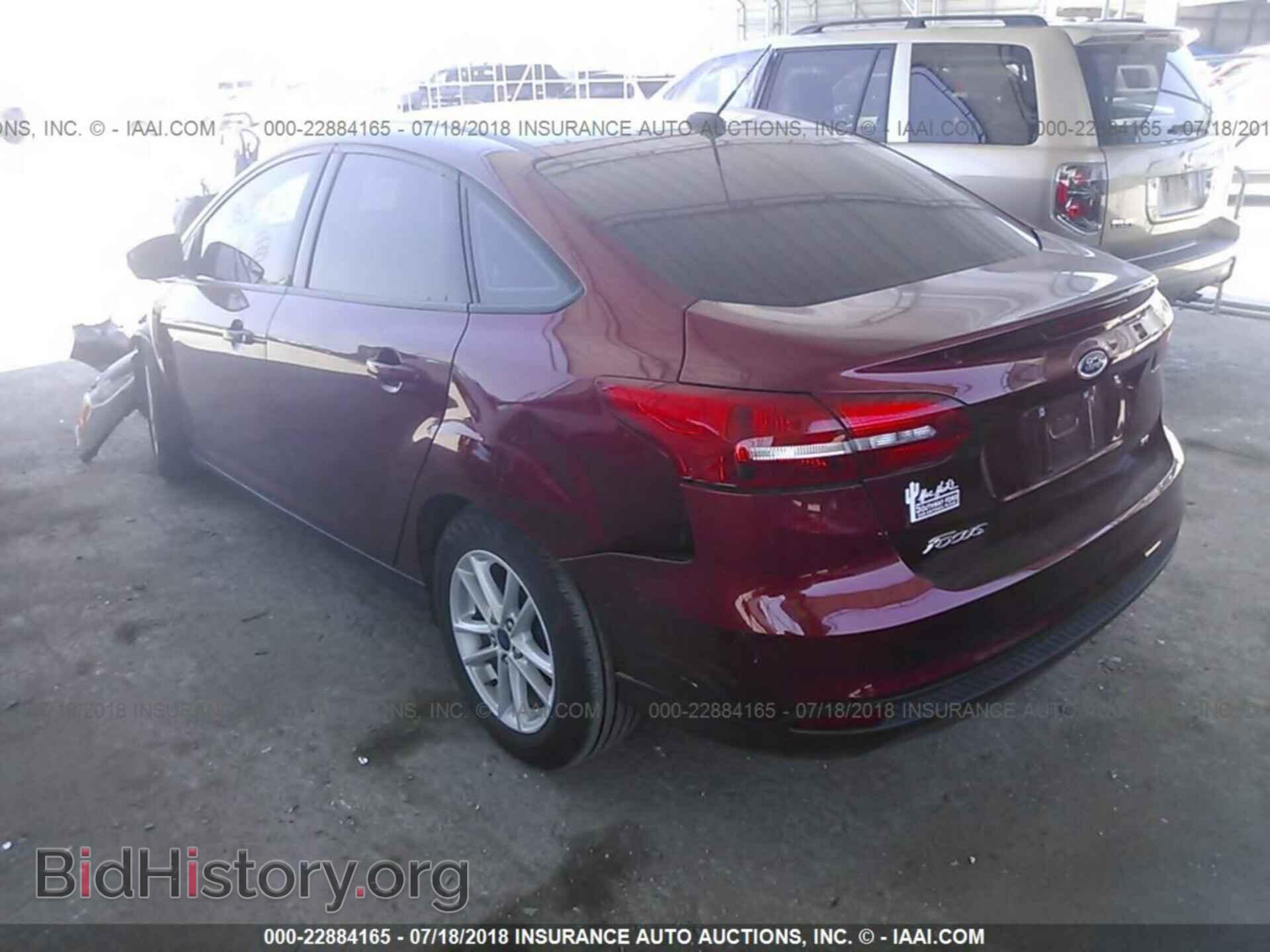 2017 Ford Focus - VIN: 1FADP3F28HL341802 - Photo 3