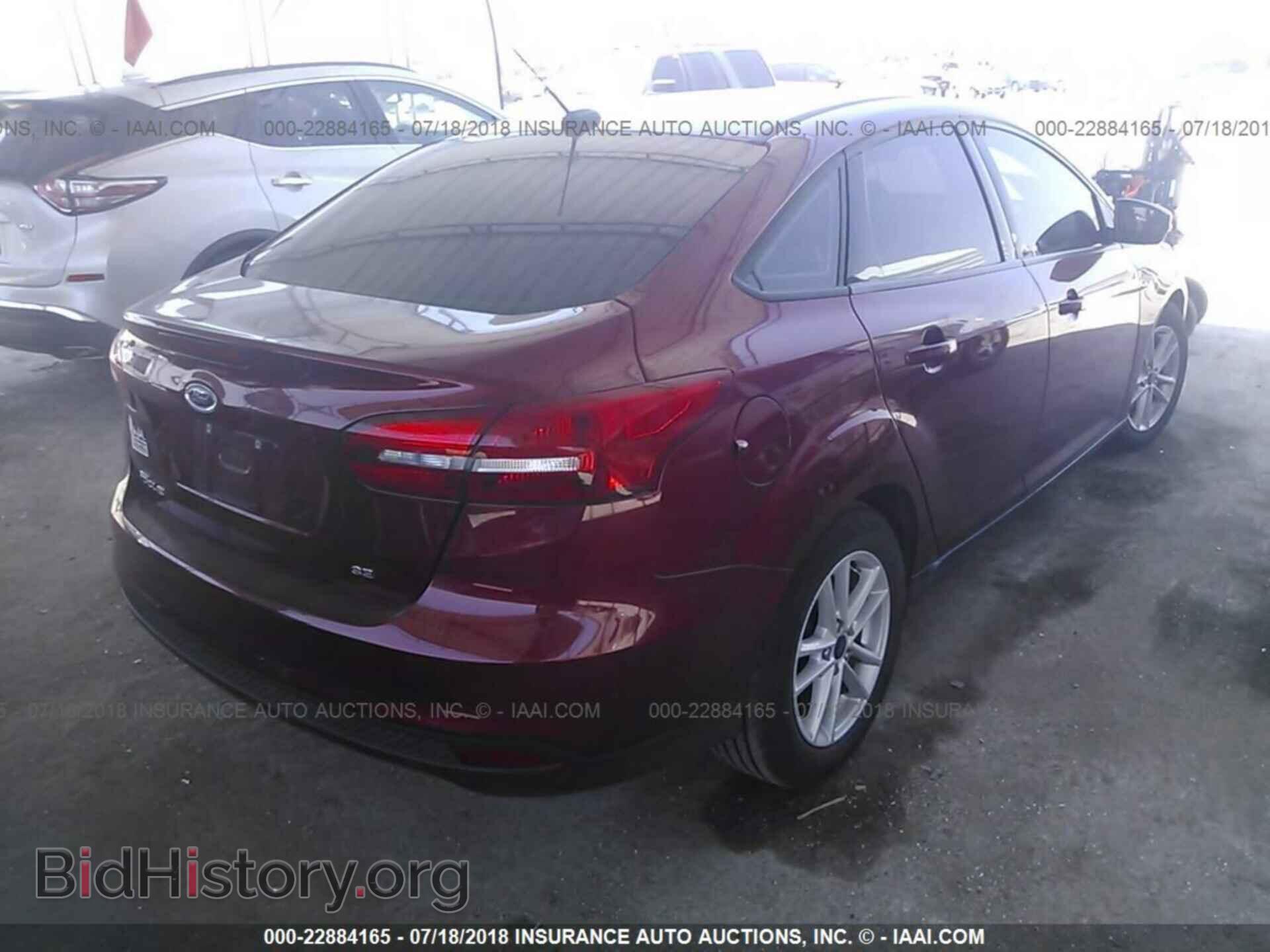 2017 Ford Focus - VIN: 1FADP3F28HL341802 - Photo 4