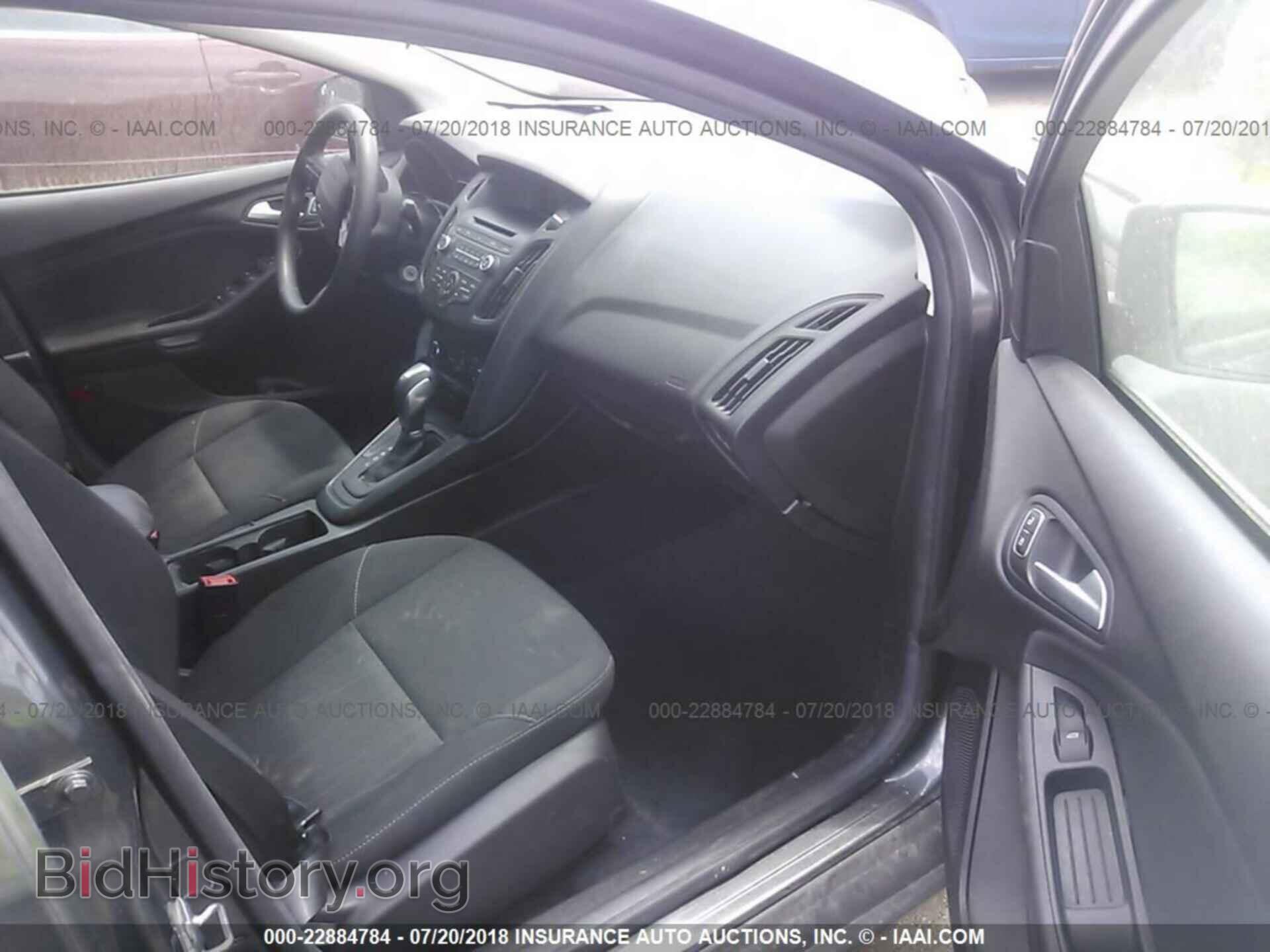 2016 Ford Focus - VIN: 1FADP3F26GL382749 - Фото 5