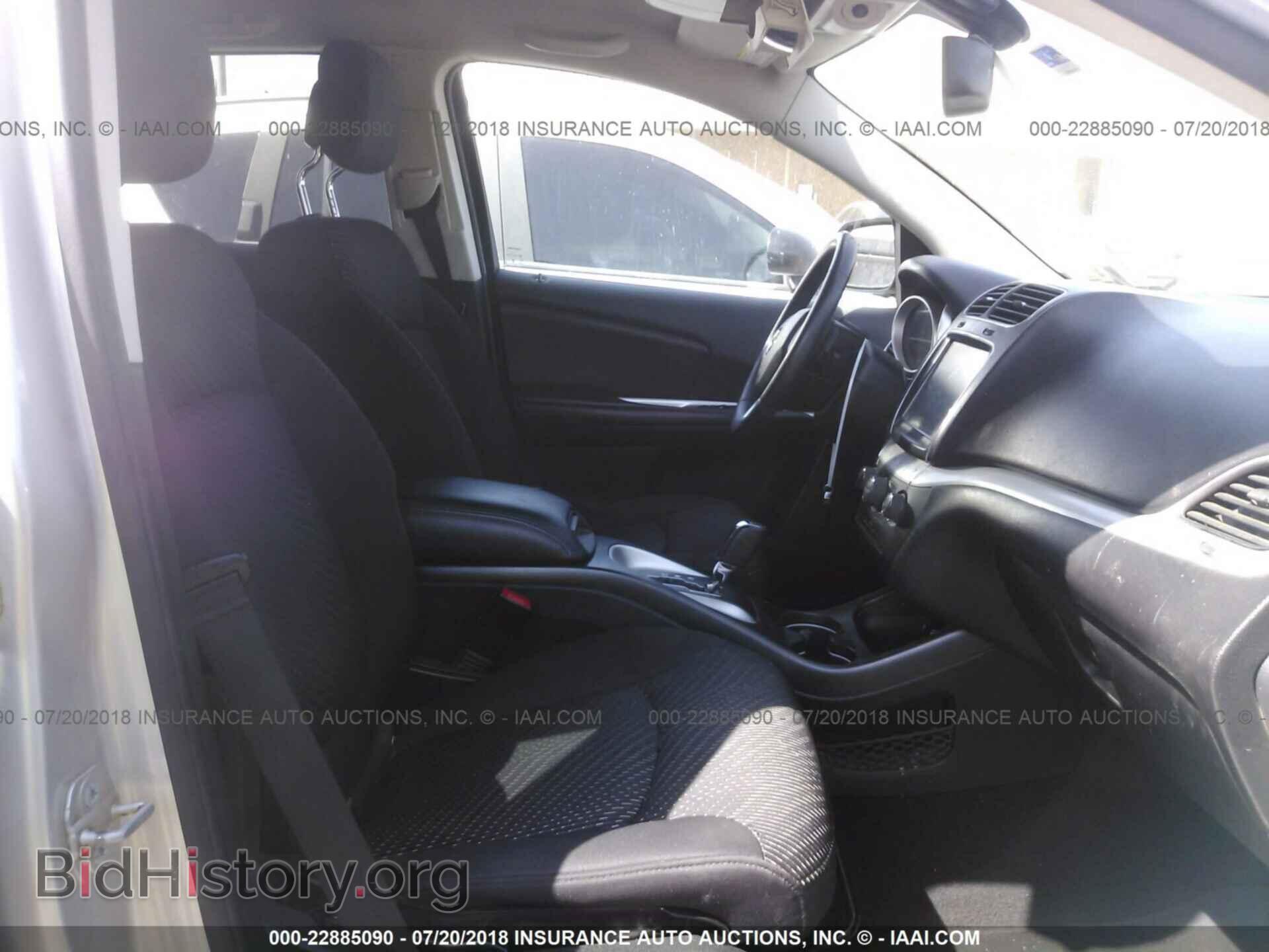 2014 Dodge Journey - VIN: 3C4PDCBG2ET216506 - Фото 5