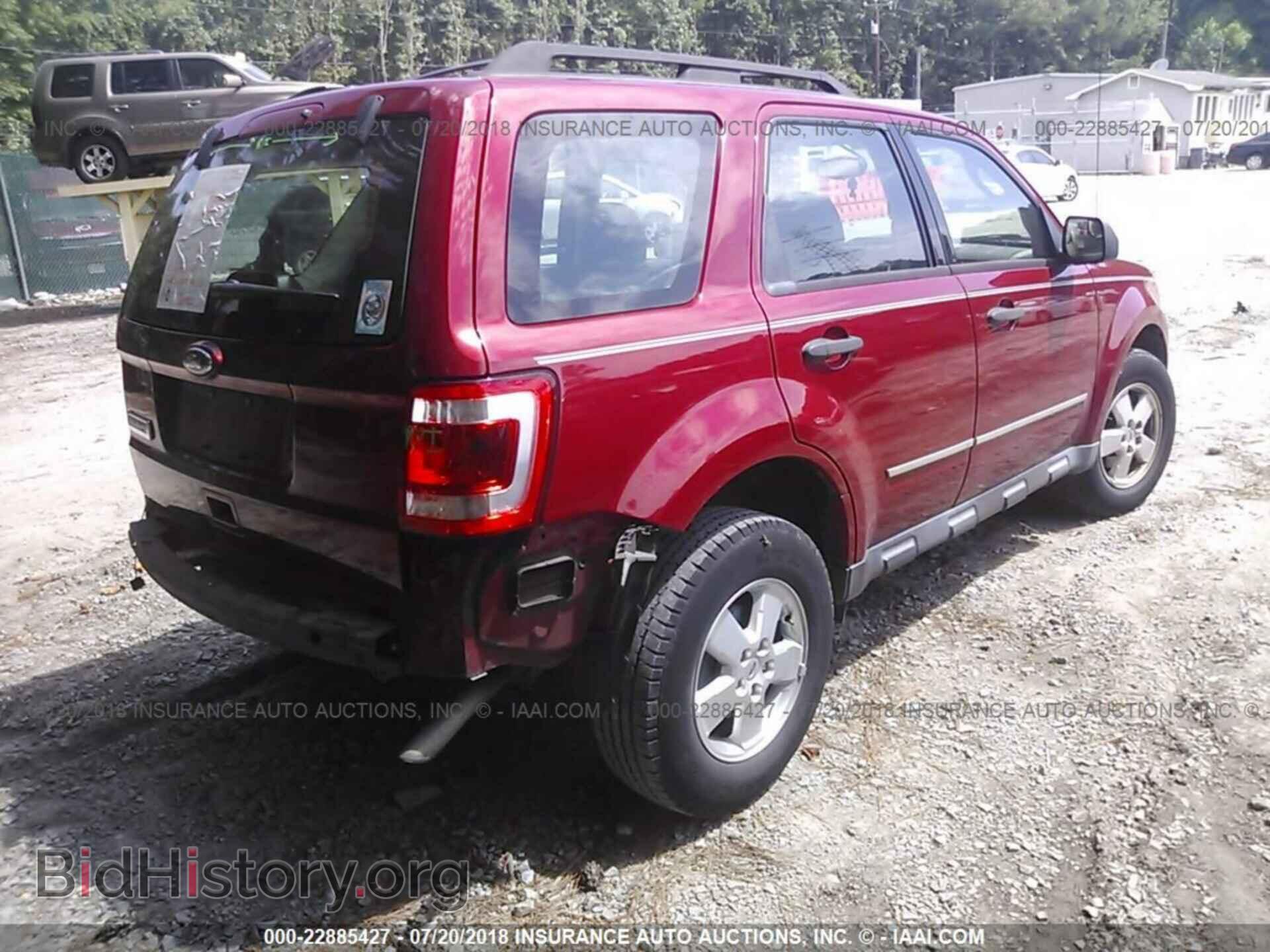2011 Ford Escape - VIN: 1FMCU0C70BKA66609 - Фото 4