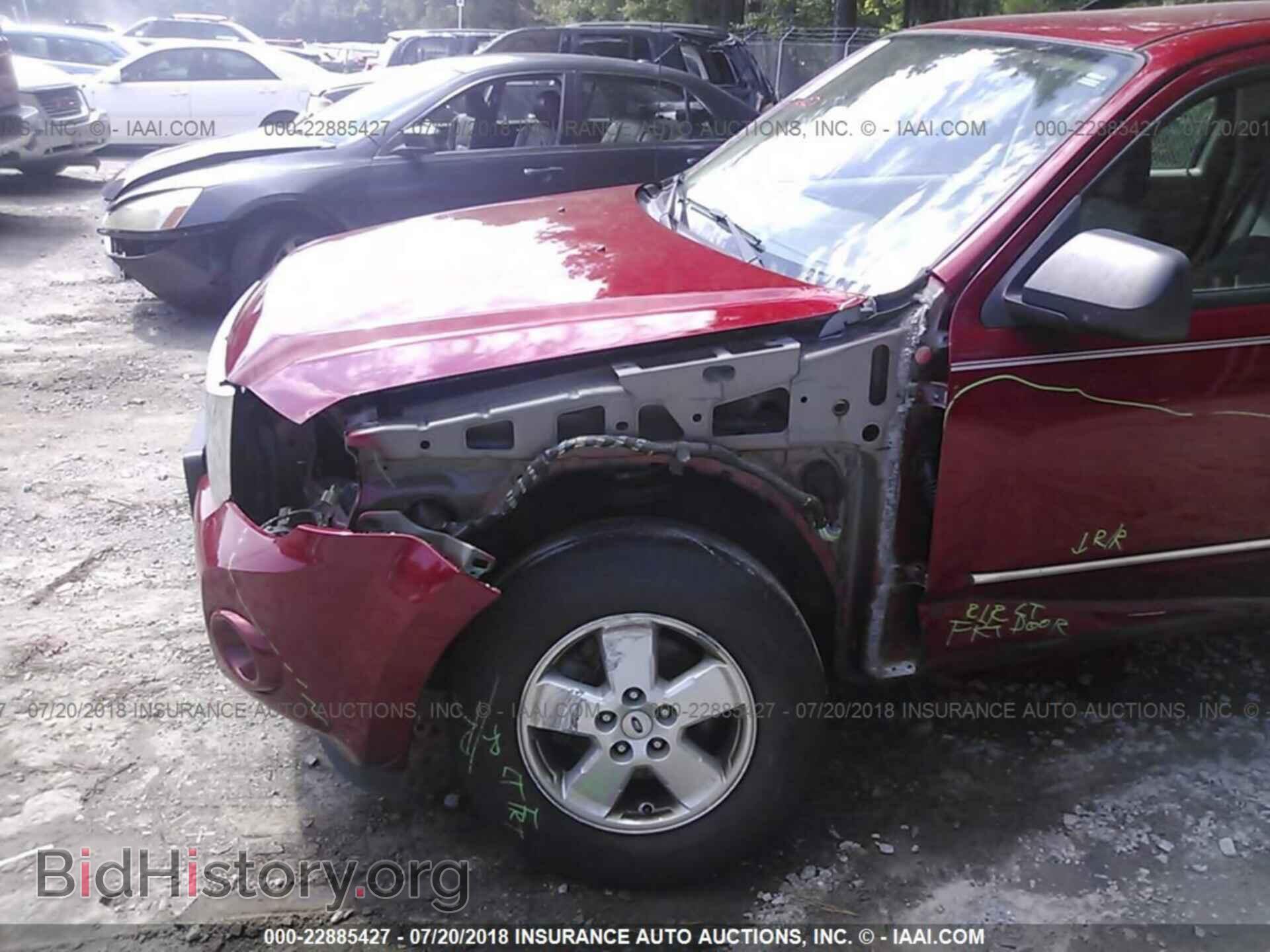 2011 Ford Escape - VIN: 1FMCU0C70BKA66609 - Фото 6