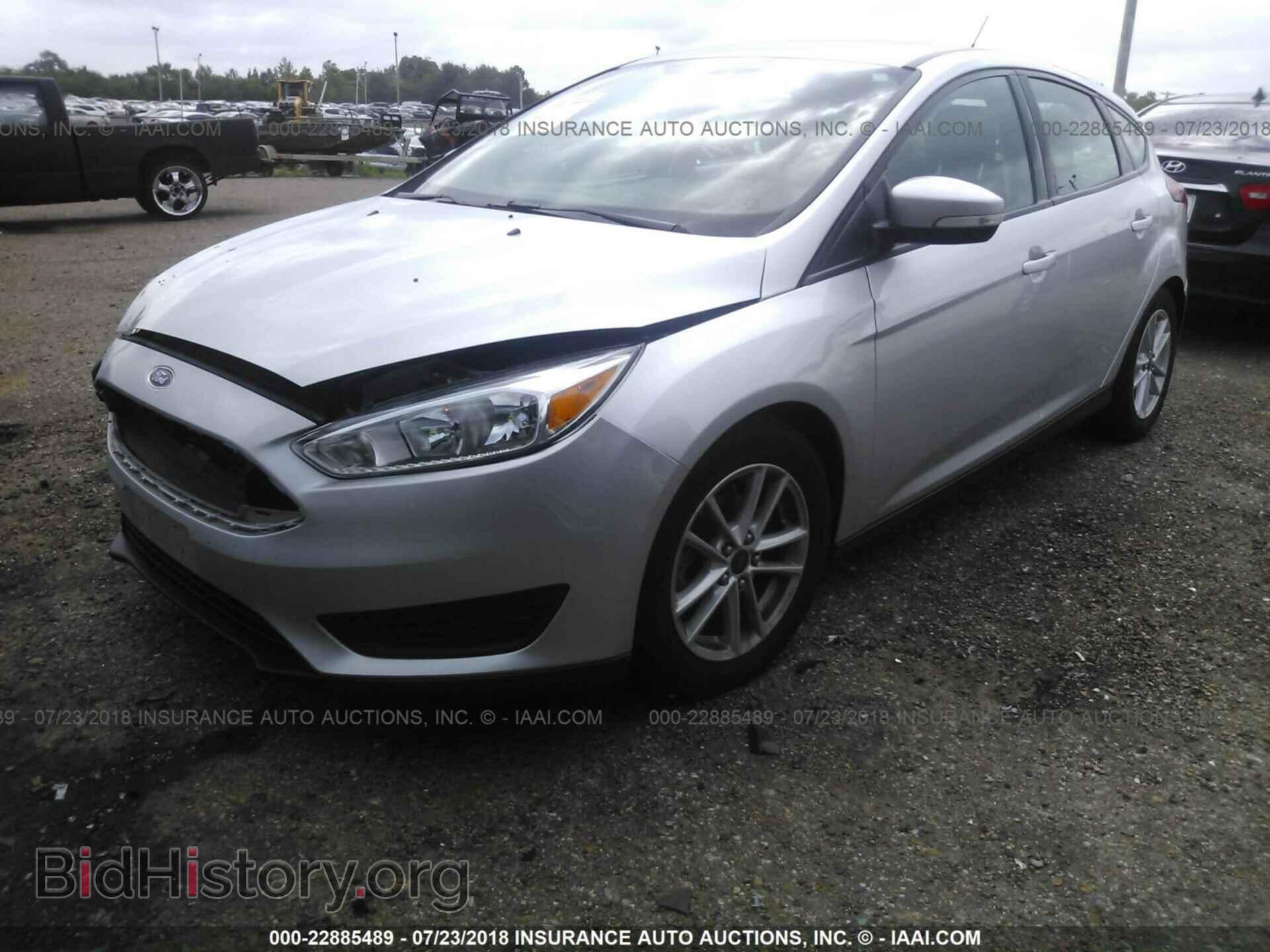 2016 Ford Focus - VIN: 1FADP3K28GL204976 - Фото 2