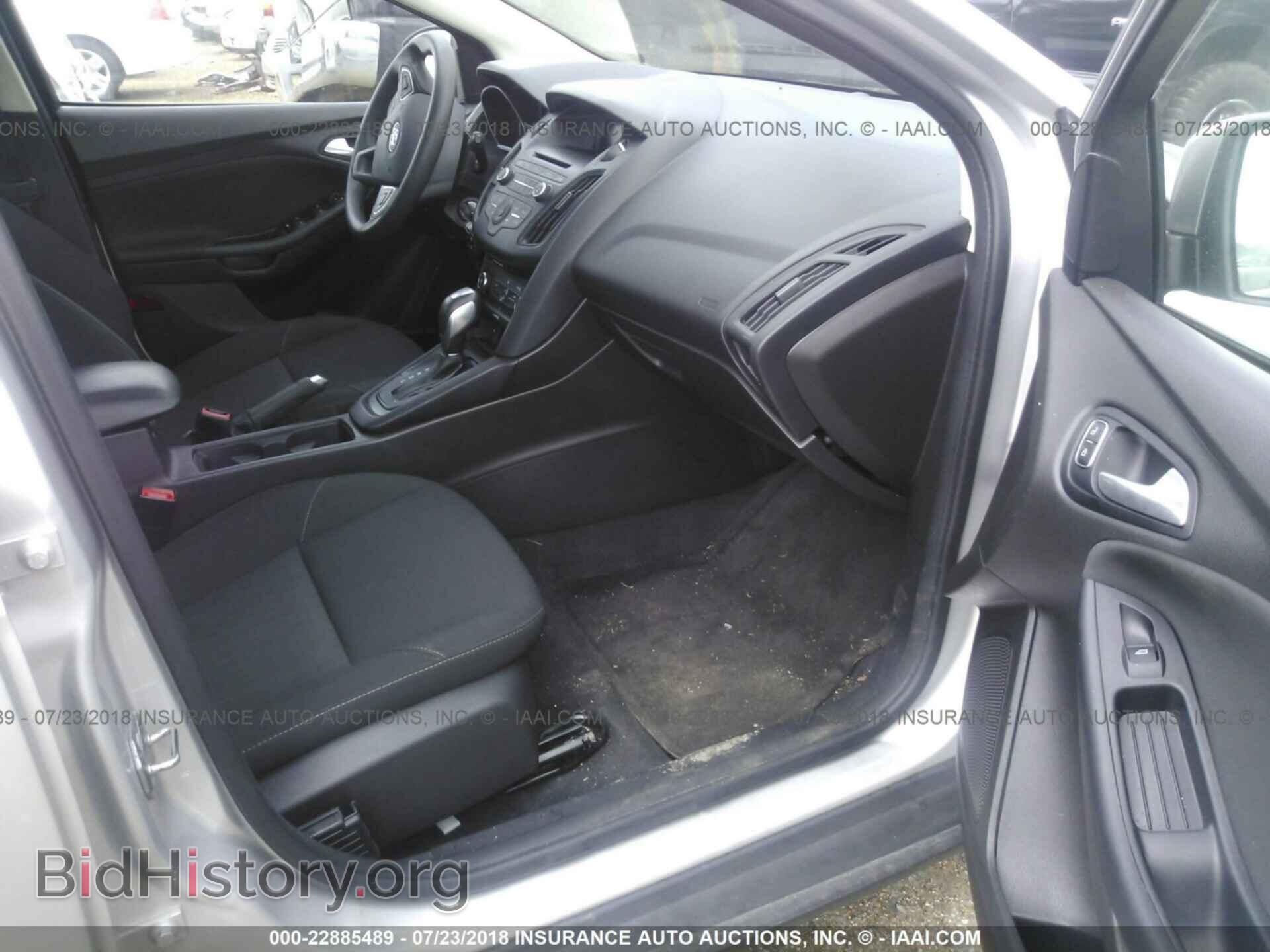 2016 Ford Focus - VIN: 1FADP3K28GL204976 - Фото 5