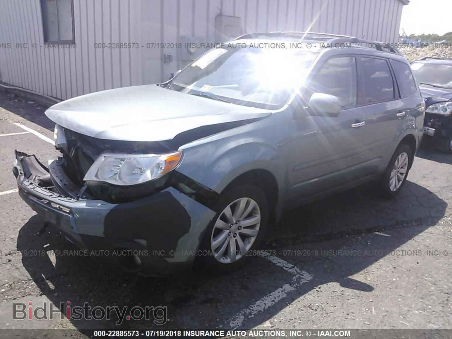 2011 Subaru Forester - VIN: JF2SHADC1BH776929 - Фото 2
