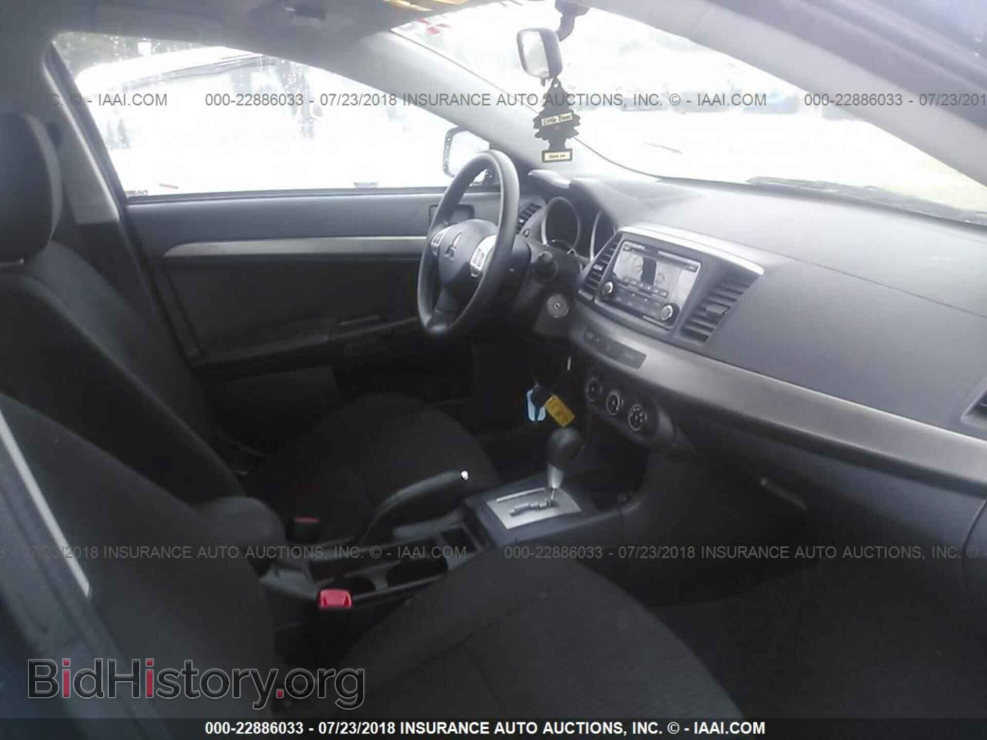2014 Mitsubishi Lancer - VIN: JA32U2FU6EU022800 - Фото 5