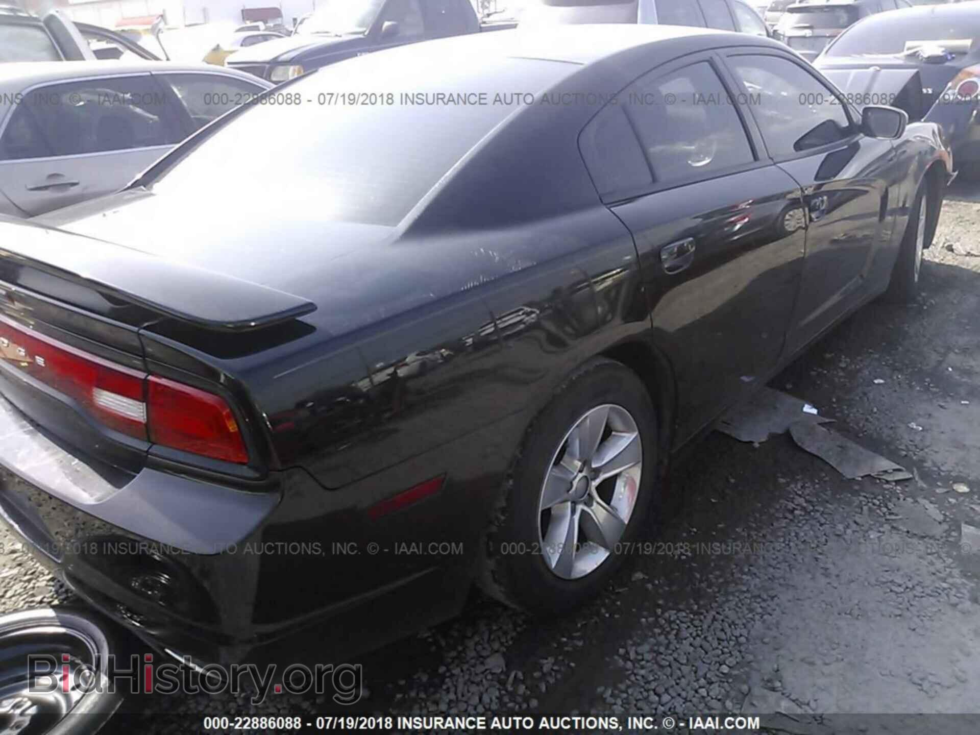 2013 Dodge Charger - VIN: 2C3CDXBG1DH501893 - Photo 4