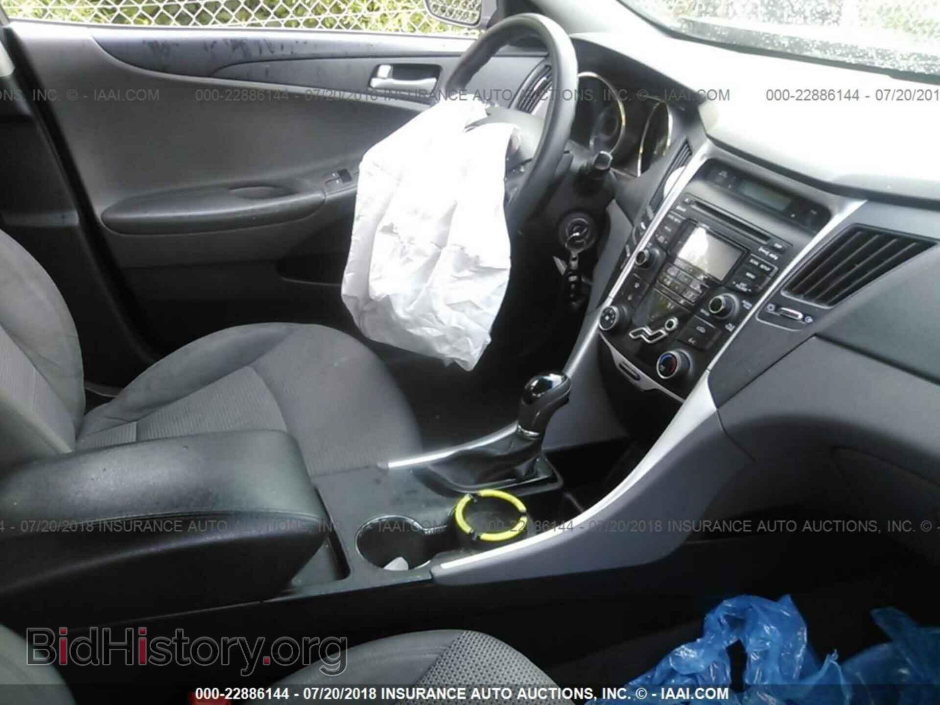 2012 Hyundai Sonata - VIN: 5NPEB4AC0CH471251 - Photo 5