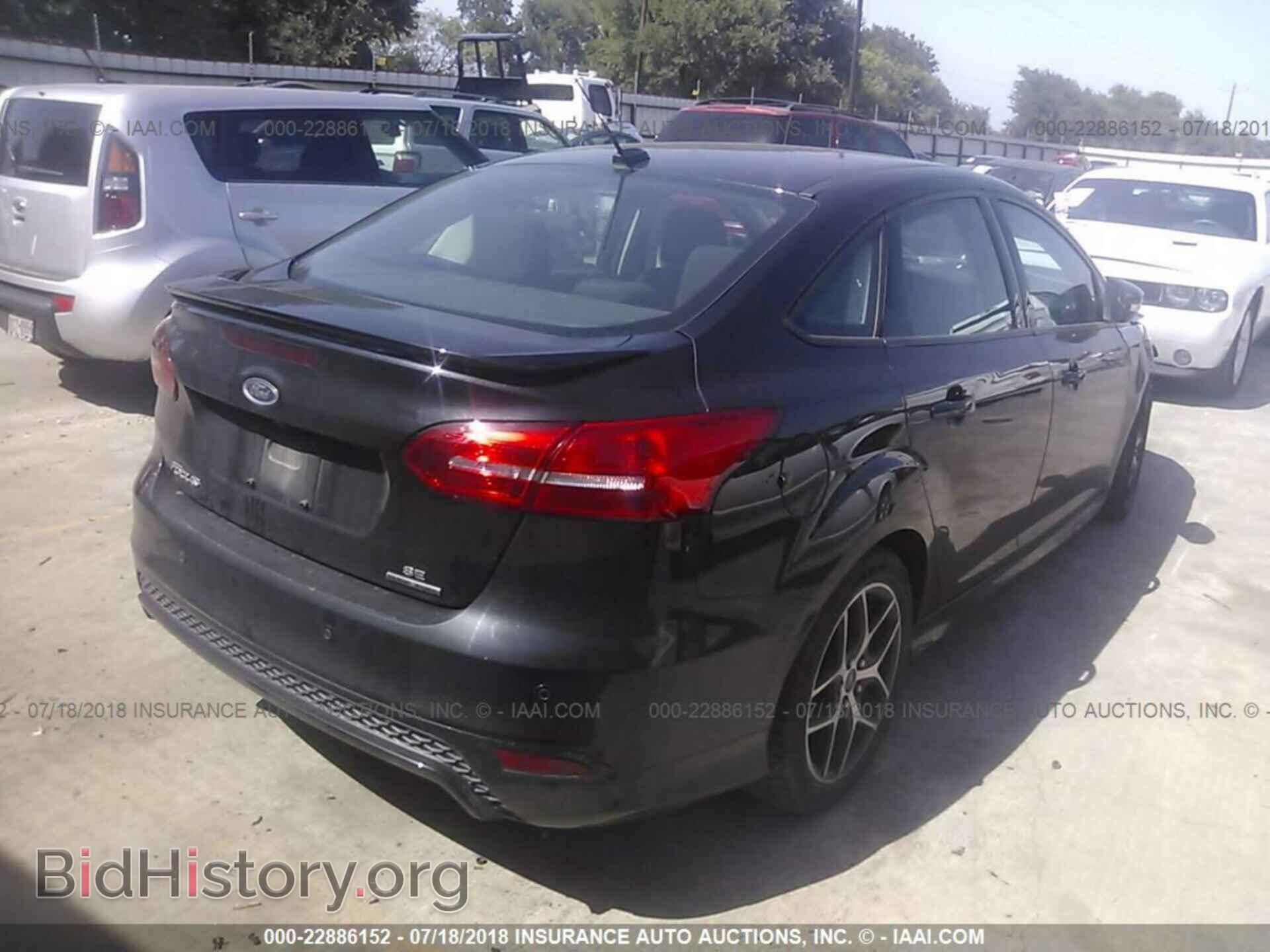 2015 Ford Focus - VIN: 1FADP3F22FL230448 - Фото 4