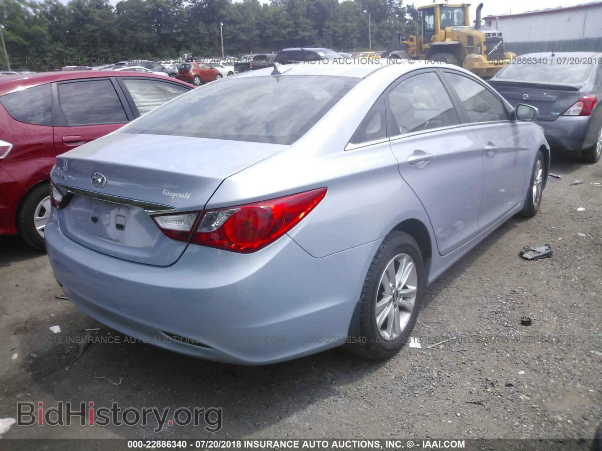 2012 Hyundai Sonata - VIN: 5NPEB4AC2CH411617 - Фото 4
