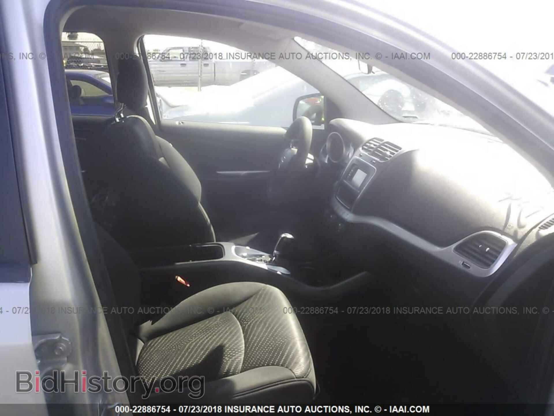 2012 Dodge Journey - VIN: 3C4PDCBG8CT248762 - Фото 5