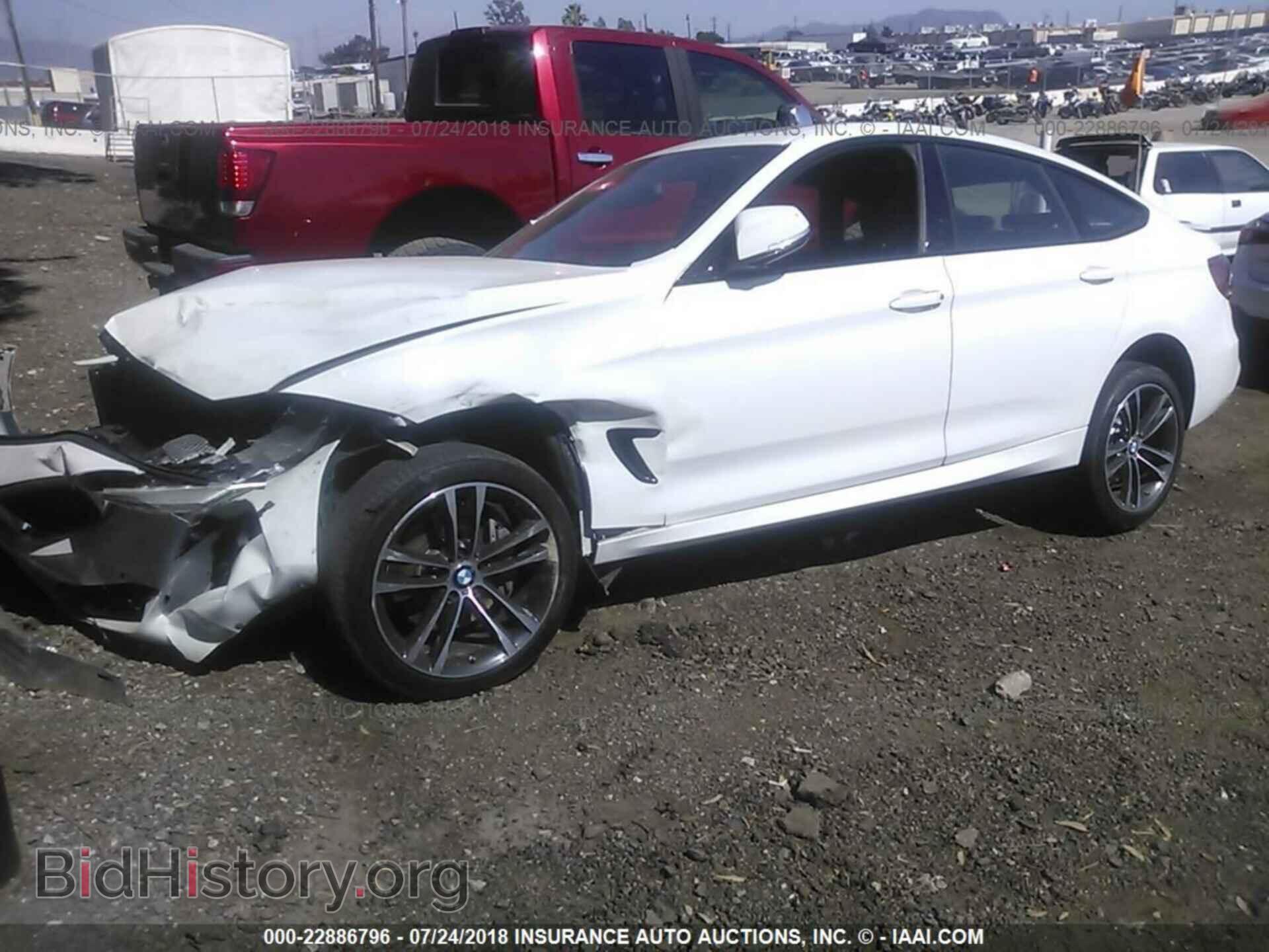 2017 BMW 340 (VIN WBA8Y3C56HG450787) — фото 2 из 10