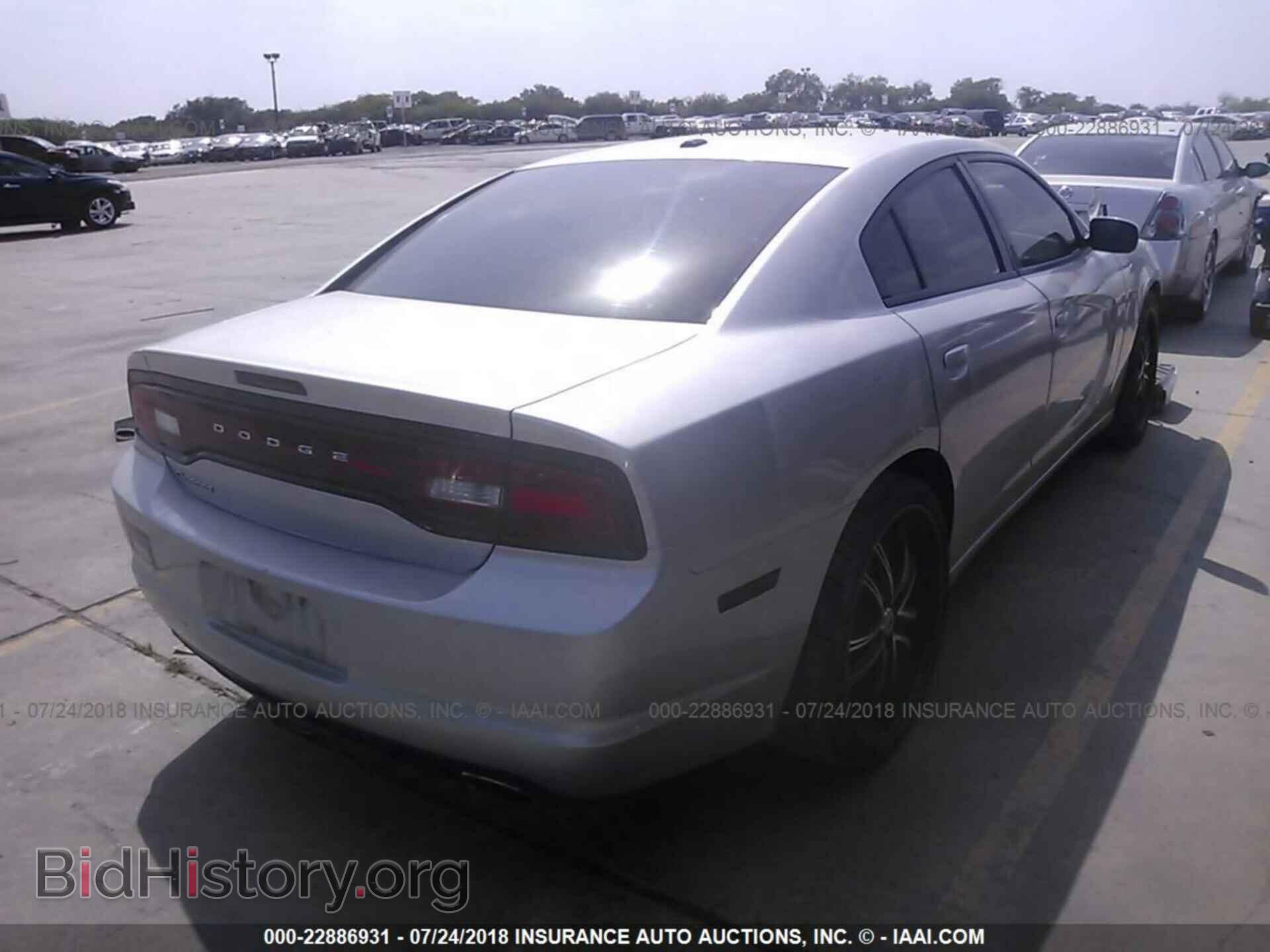 2012 Dodge Charger - VIN: 2C3CDXHG9CH303102 - Фото 4