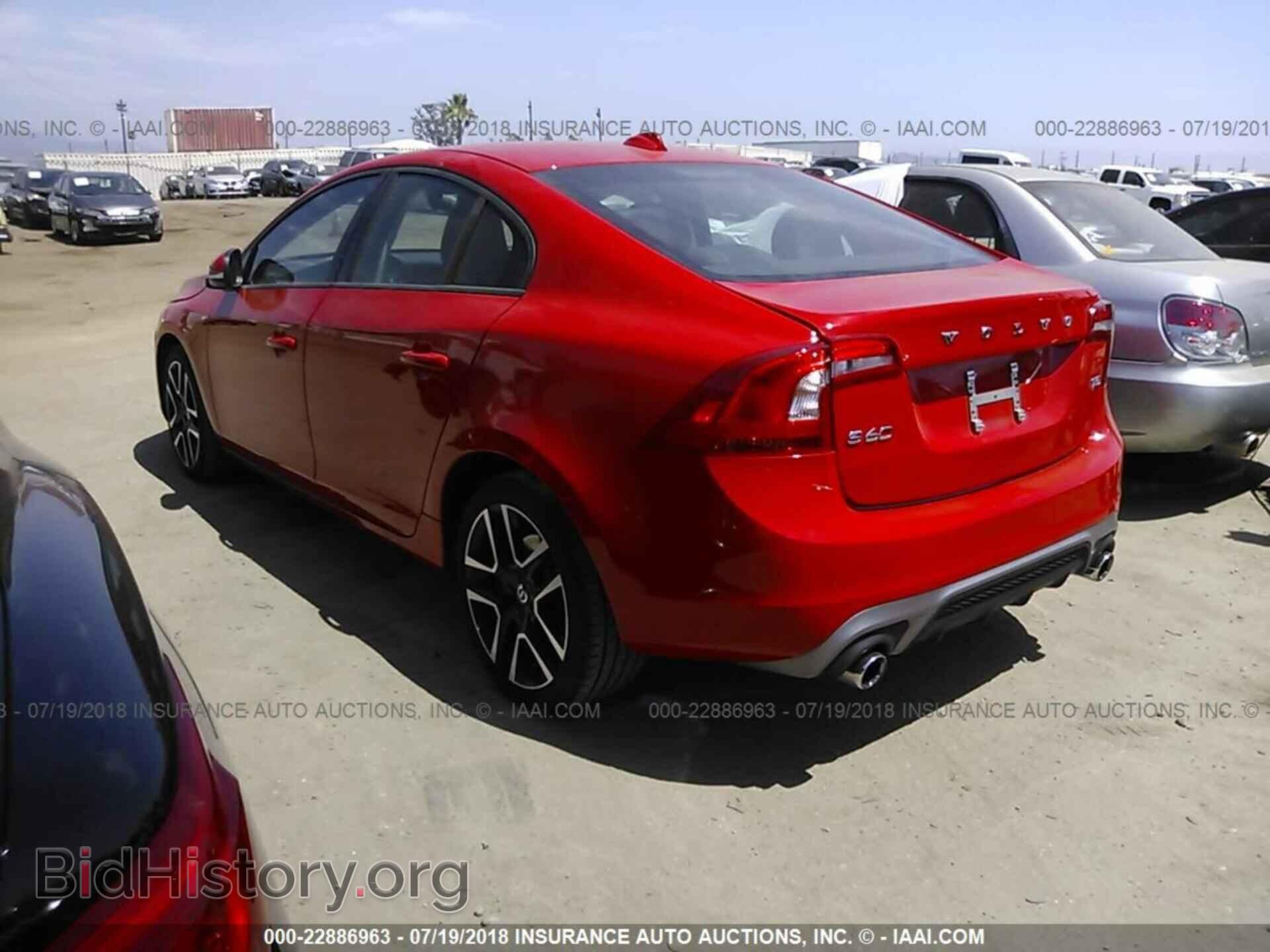 2017 Volvo S60 - VIN: YV126MFL5H2429466 - Фото 3