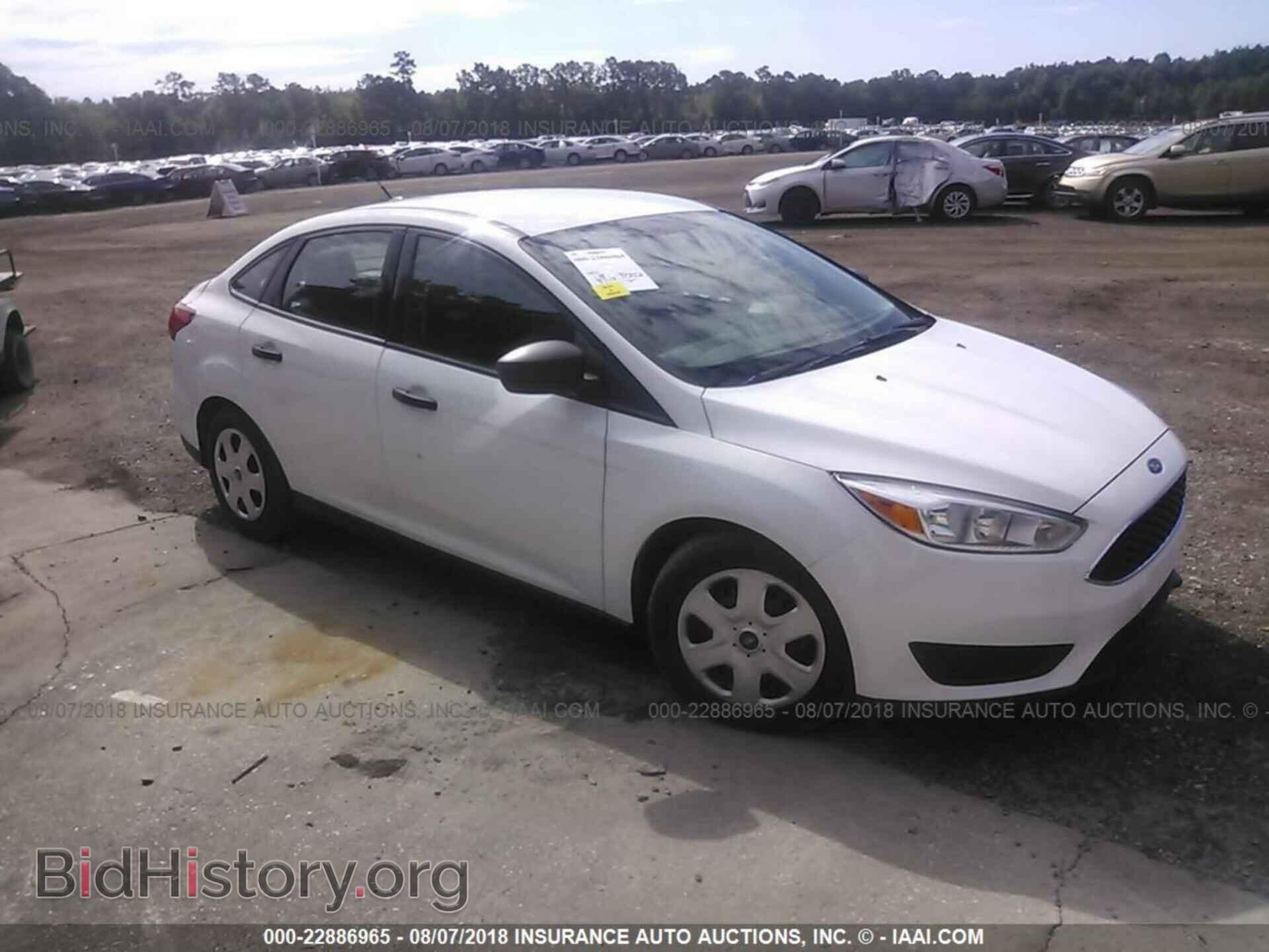 Photo 1FADP3E24FL295982 - Ford Focus 2015