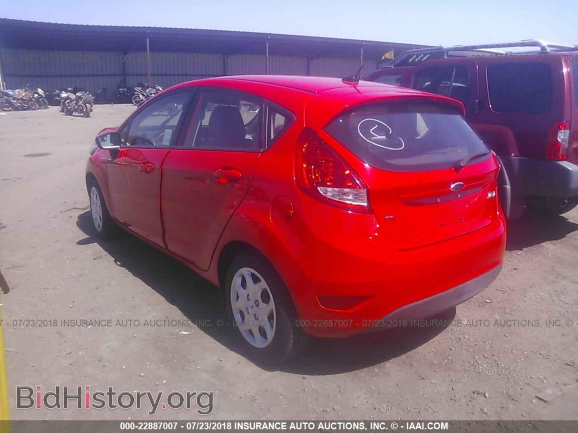 2013 Ford Fiesta - VIN: 3FADP4EJ6DM142030 - Фото 3