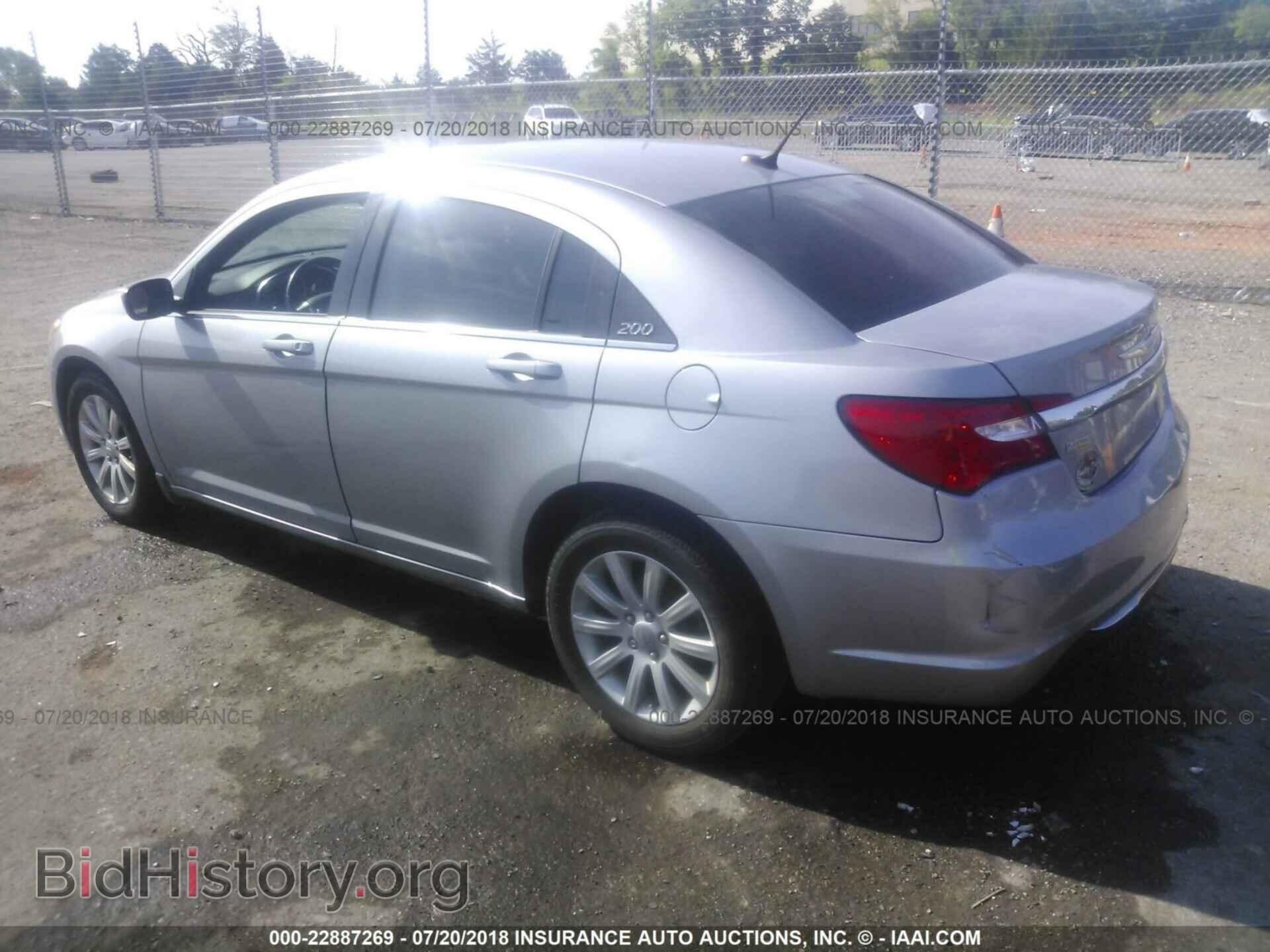2013 Chrysler 200 - VIN: 1C3CCBBG0DN528533 - Photo 3