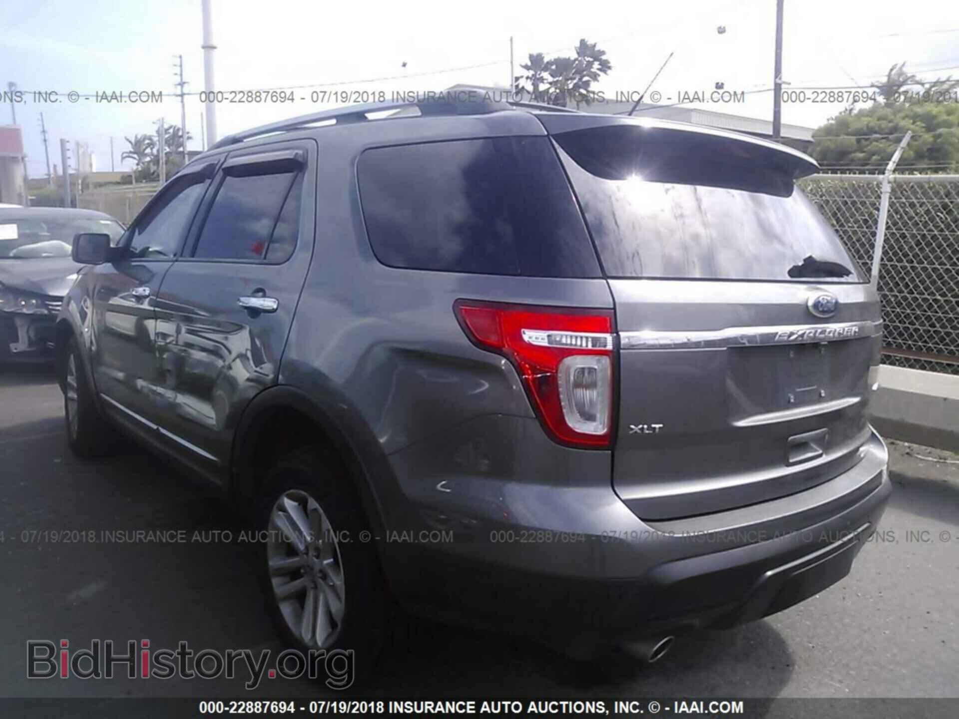 2011 Ford Explorer - VIN: 1FMHK8D82BGA61139 - Фото 3