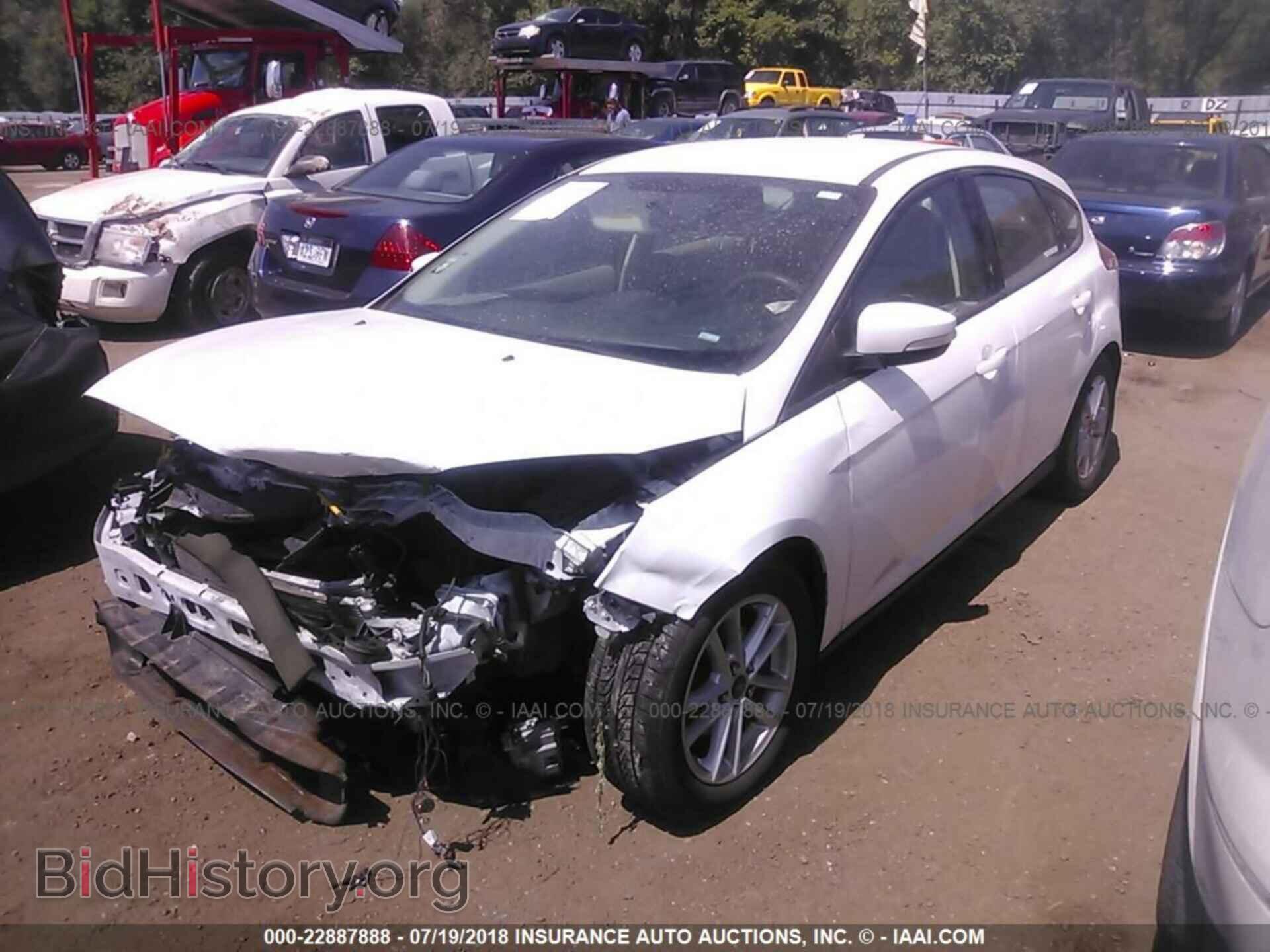 2015 Ford Focus - VIN: 1FADP3K26FL348024 - Photo 2