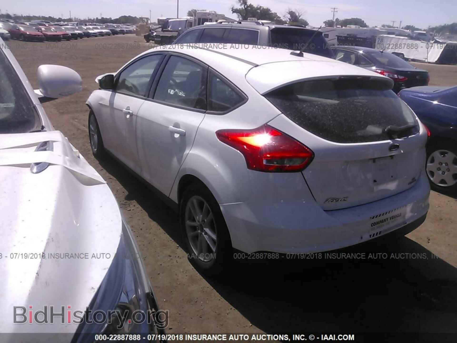 2015 Ford Focus - VIN: 1FADP3K26FL348024 - Photo 3