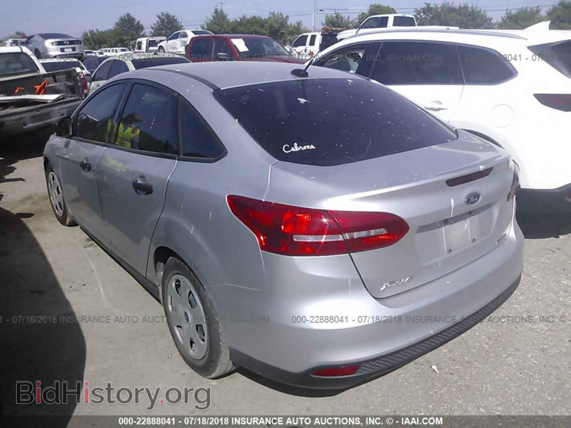 2016 Ford Focus - VIN: 1FADP3E2XGL237926 - Фото 3