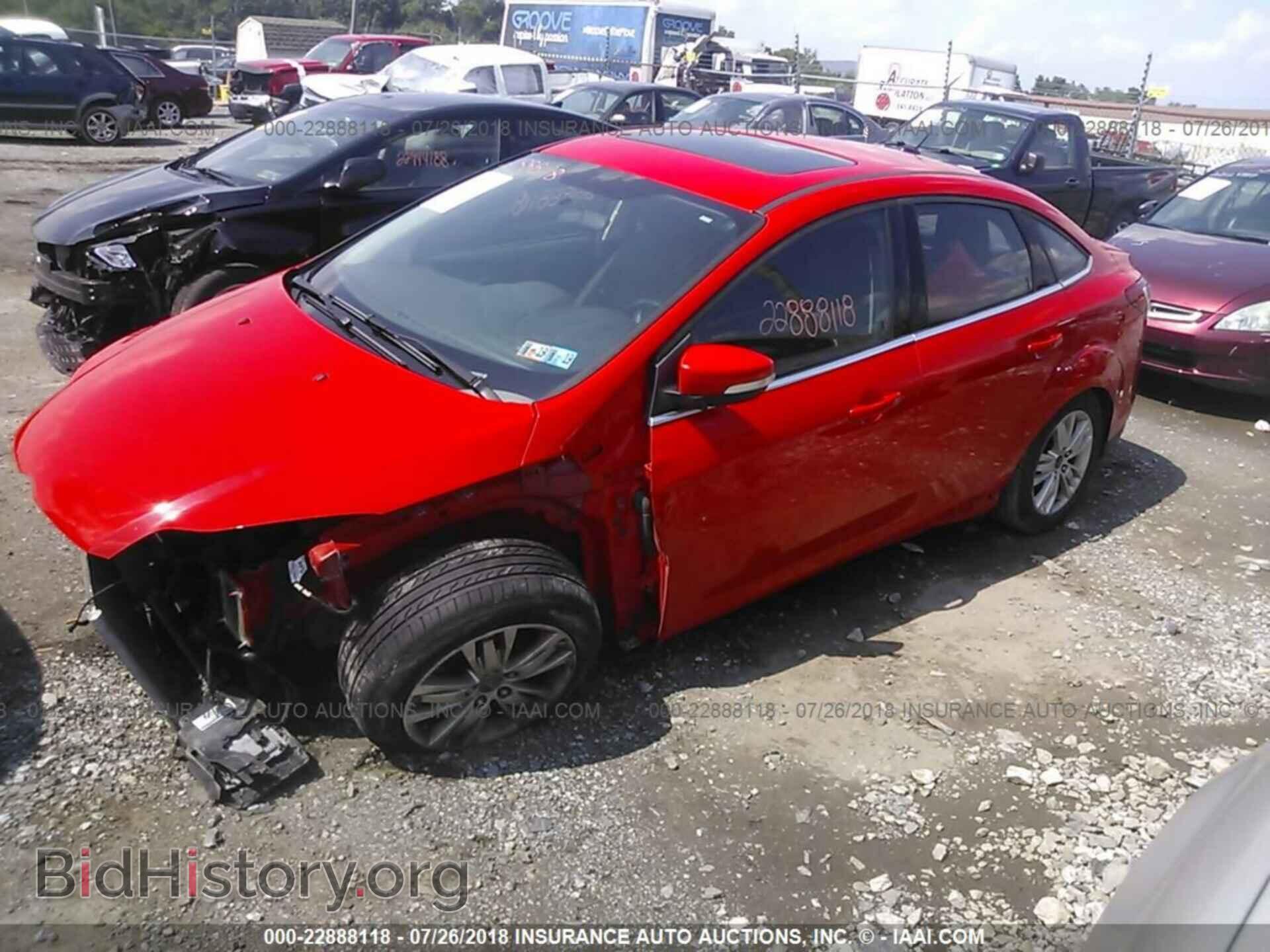 2012 Ford Focus - VIN: 1FAHP3H29CL453676 - Фото 2